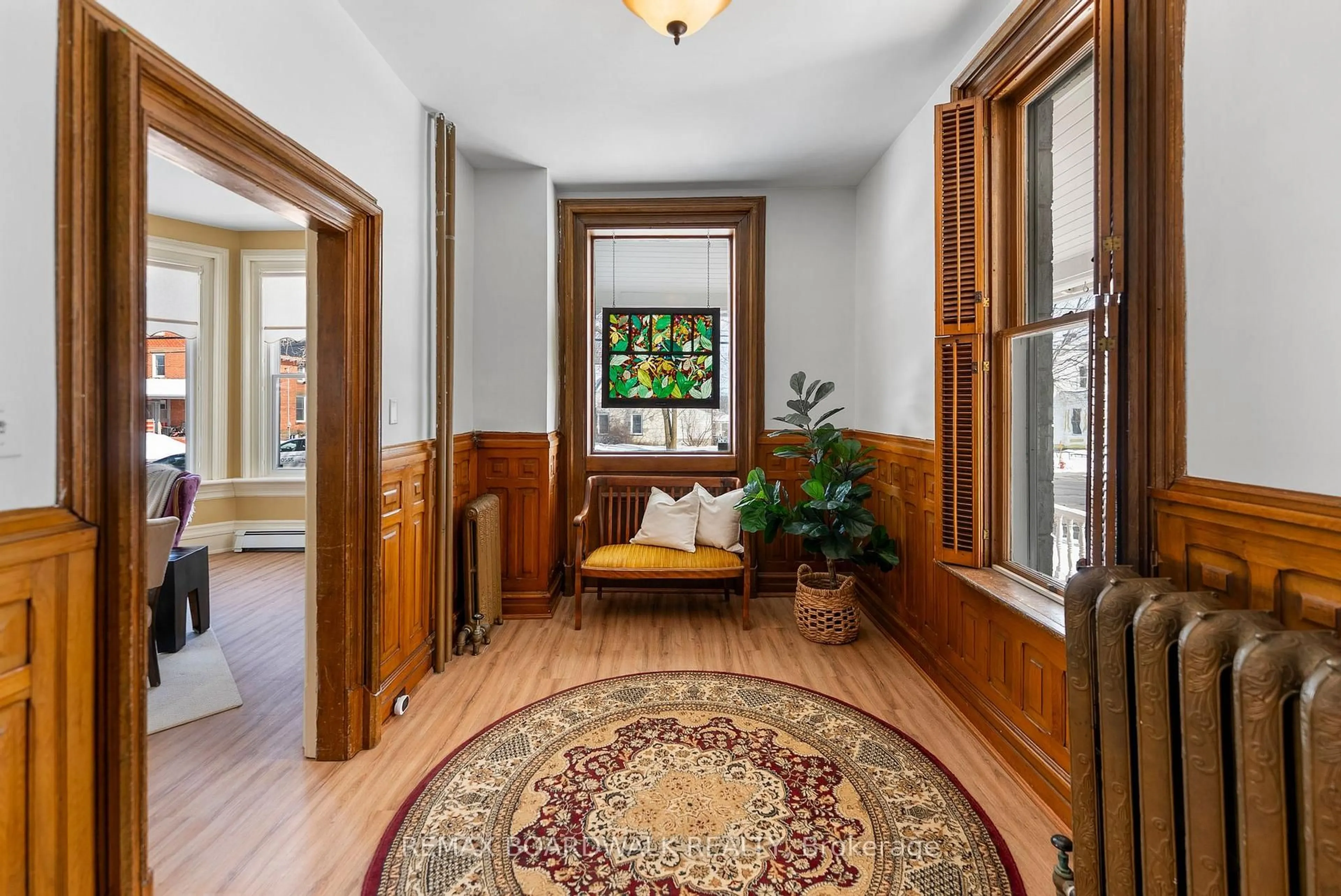 Indoor entryway for 532 St Lawrence St, North Dundas Ontario K0C 2K0