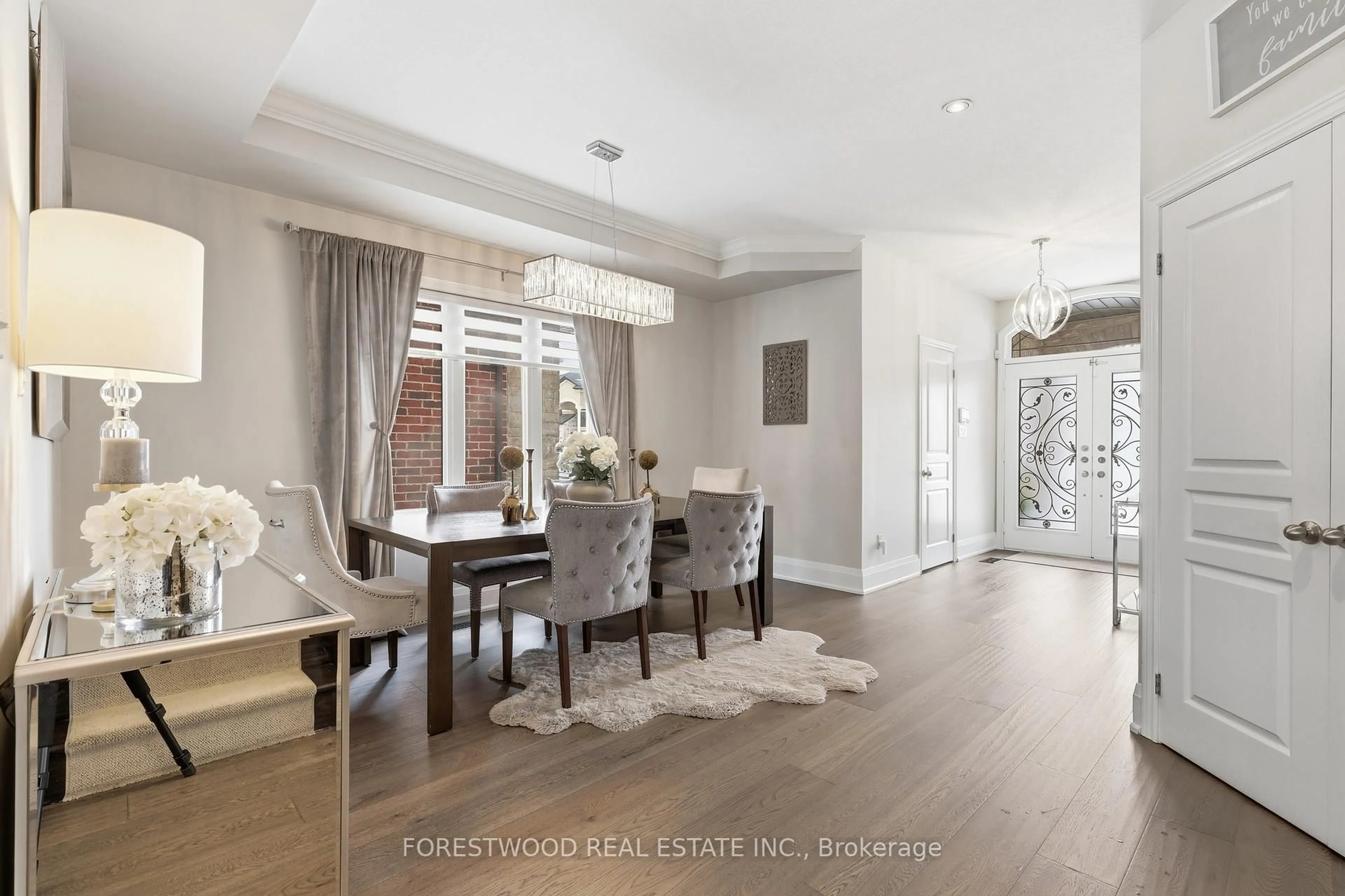 Dining room, unknown for 19 Michelangelo Lane, Hamilton Ontario L9B 0C4