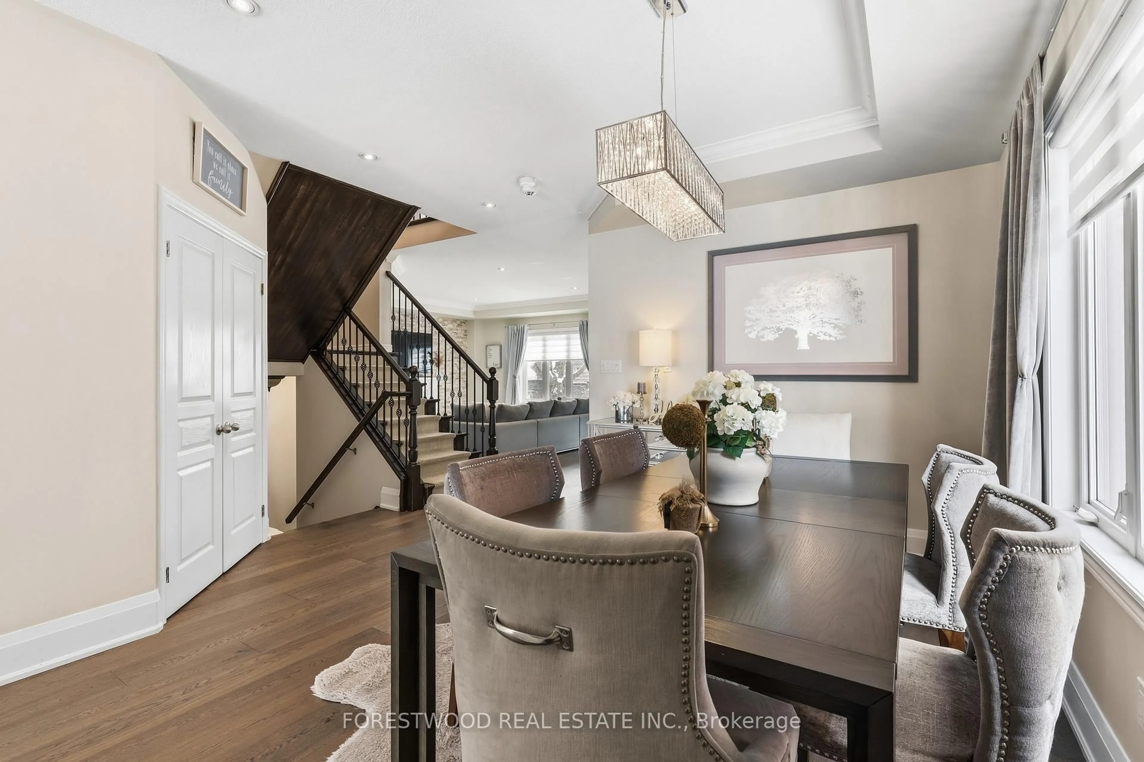 Dining room, unknown for 19 Michelangelo Lane, Hamilton Ontario L9B 0C4