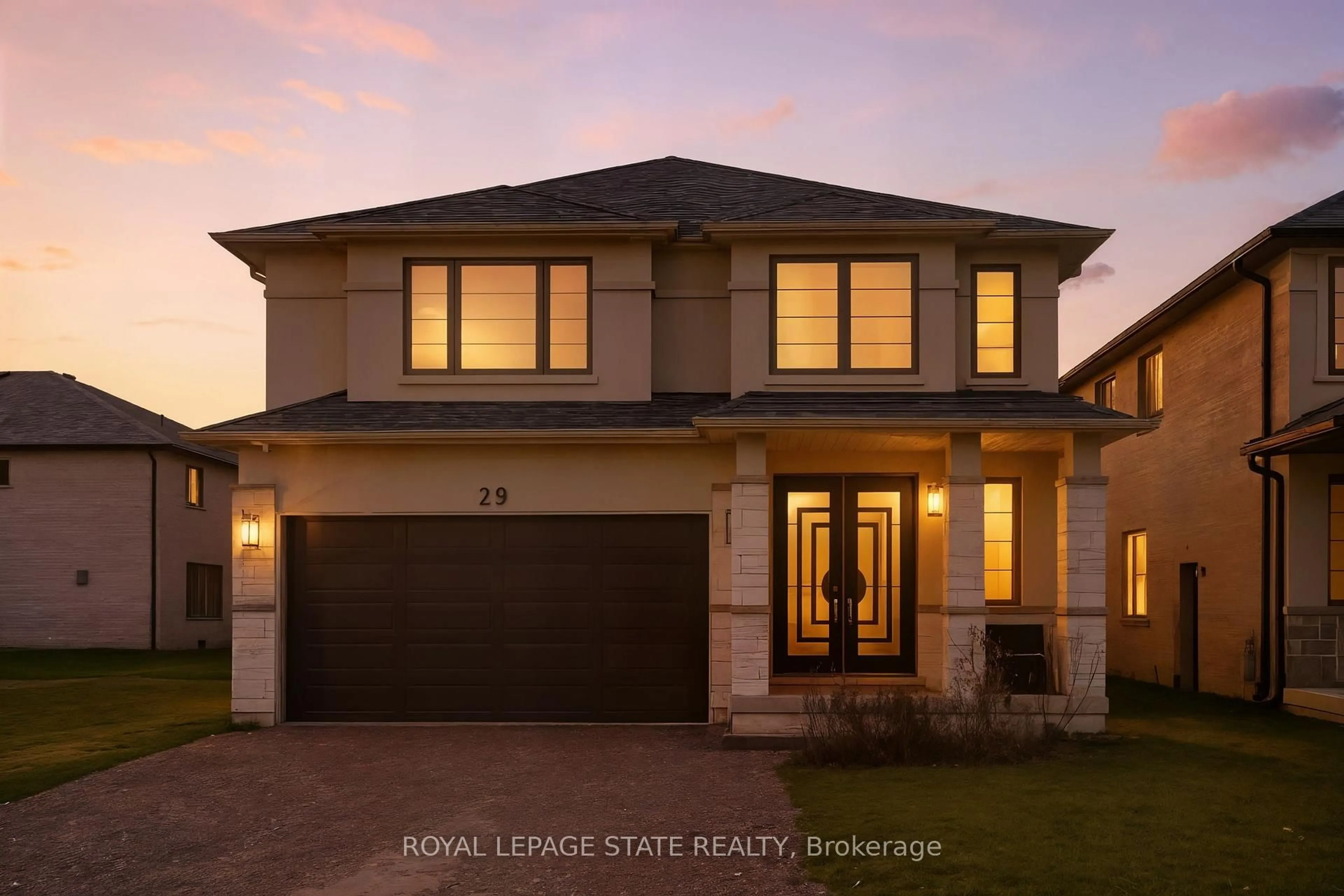 Home with vinyl exterior material, street for 29 Roselawn Ave, Hamilton Ontario L9G 0H9