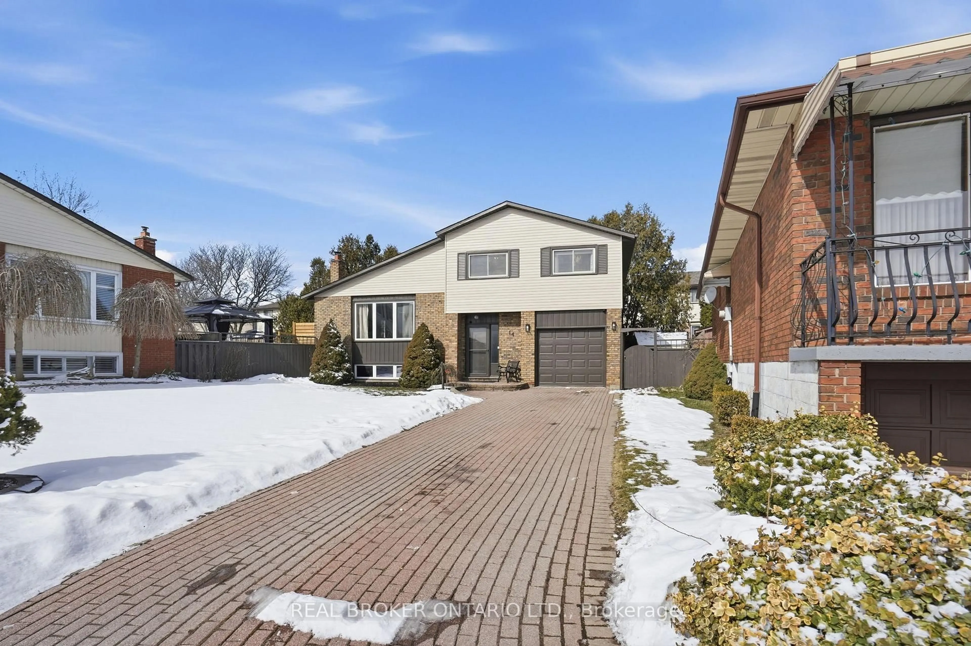 Home with brick exterior material, street for 14 Basin Cres, Hamilton Ontario L8T 4W8