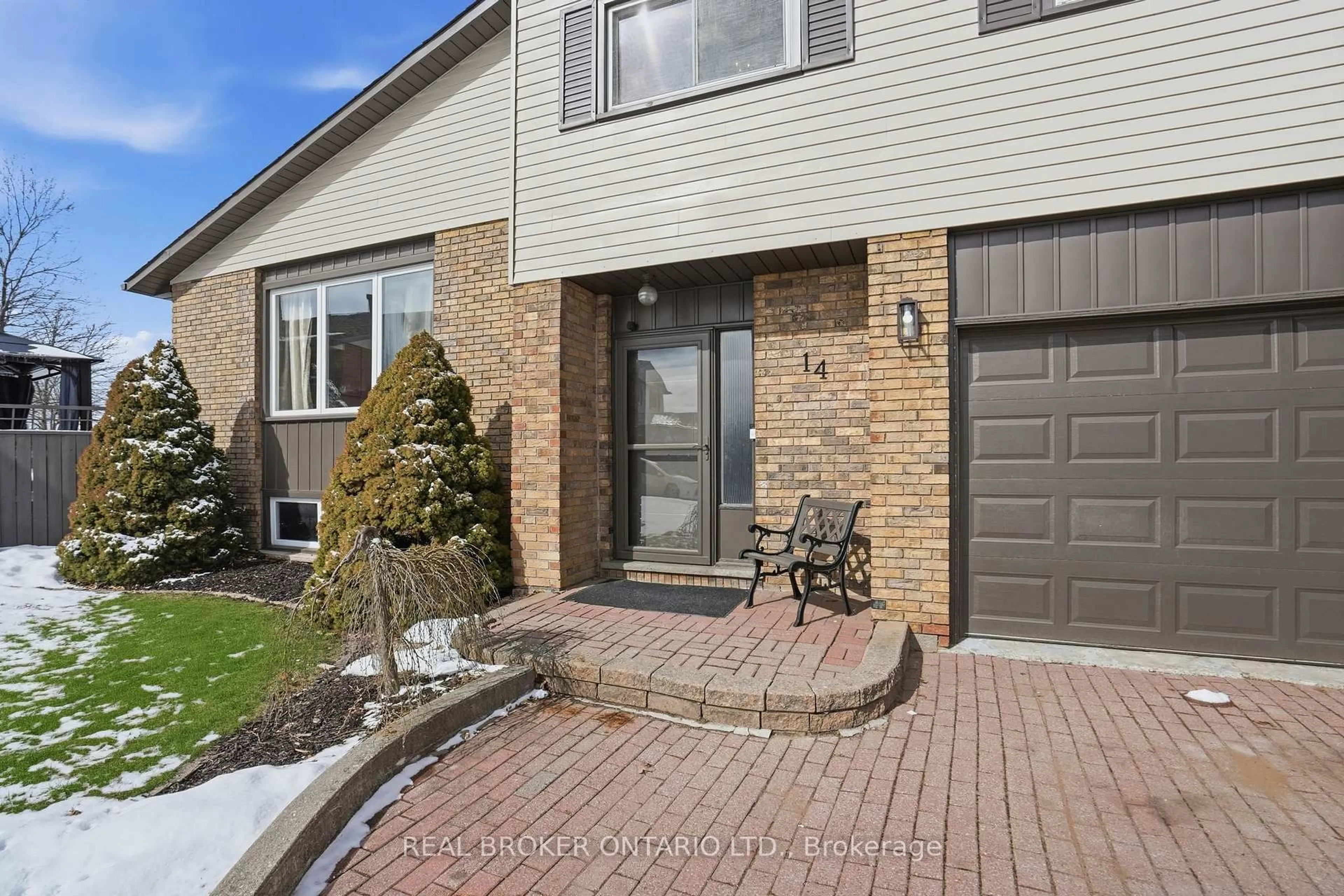 Home with brick exterior material, street for 14 Basin Cres, Hamilton Ontario L8T 4W8