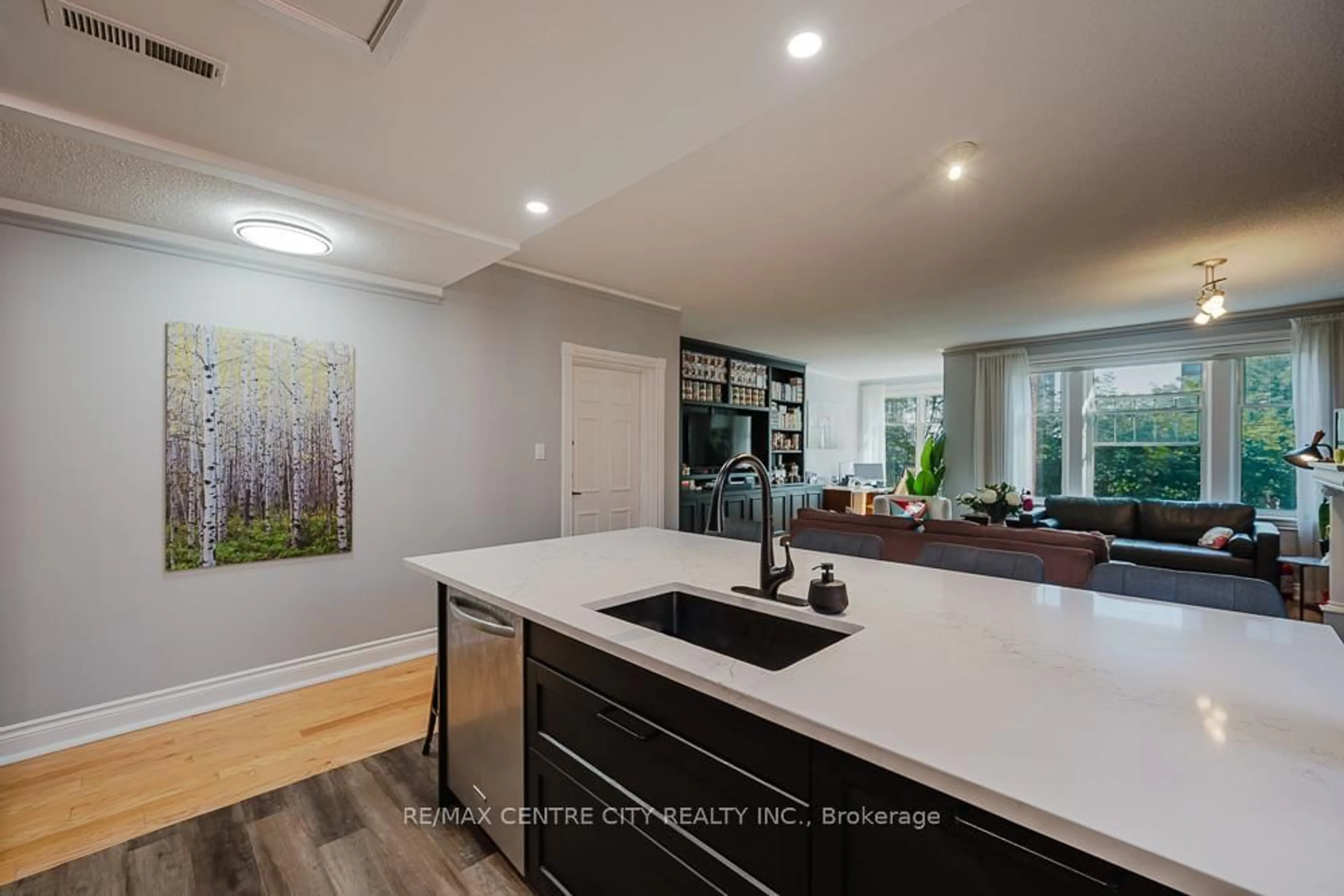 Open concept kitchen, unknown for 280 Queens Ave #401, London East Ontario N6B 1X3