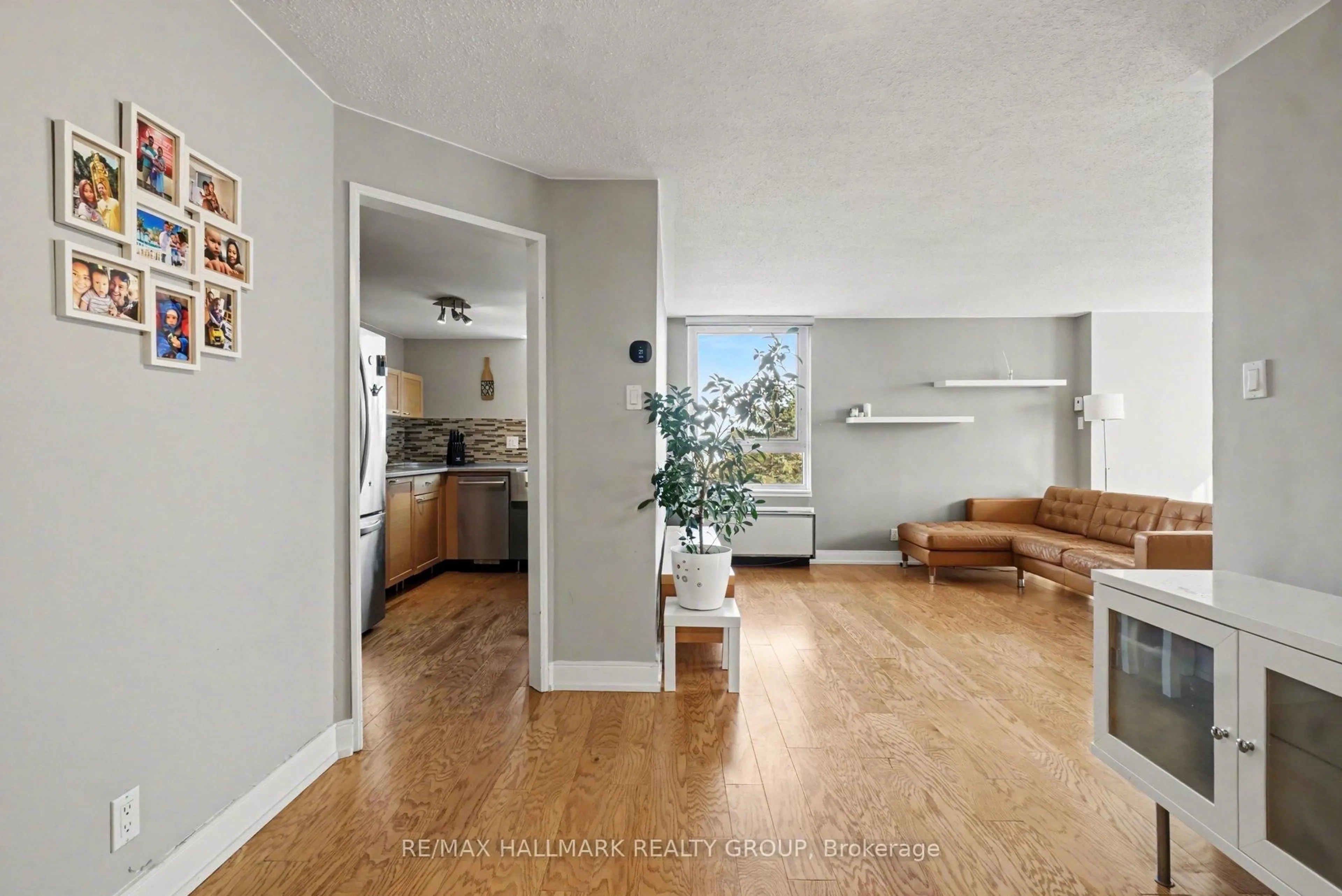 Unknown for 80 Sandcastle Dr #616, Ottawa Ontario K2H 9E7