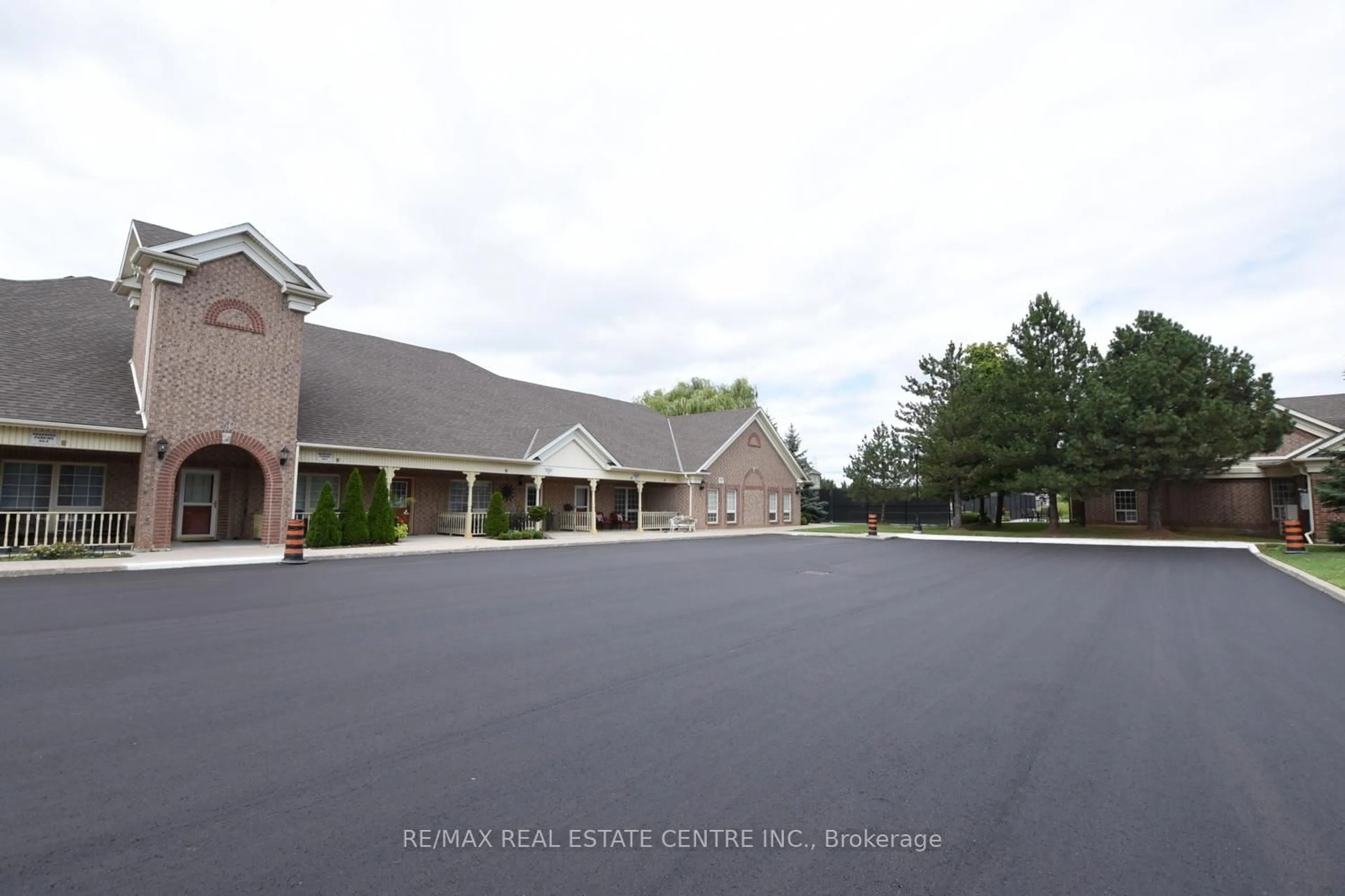 Unknown for 60 Natalia Ave #2, Hamilton Ontario L0R 1W0