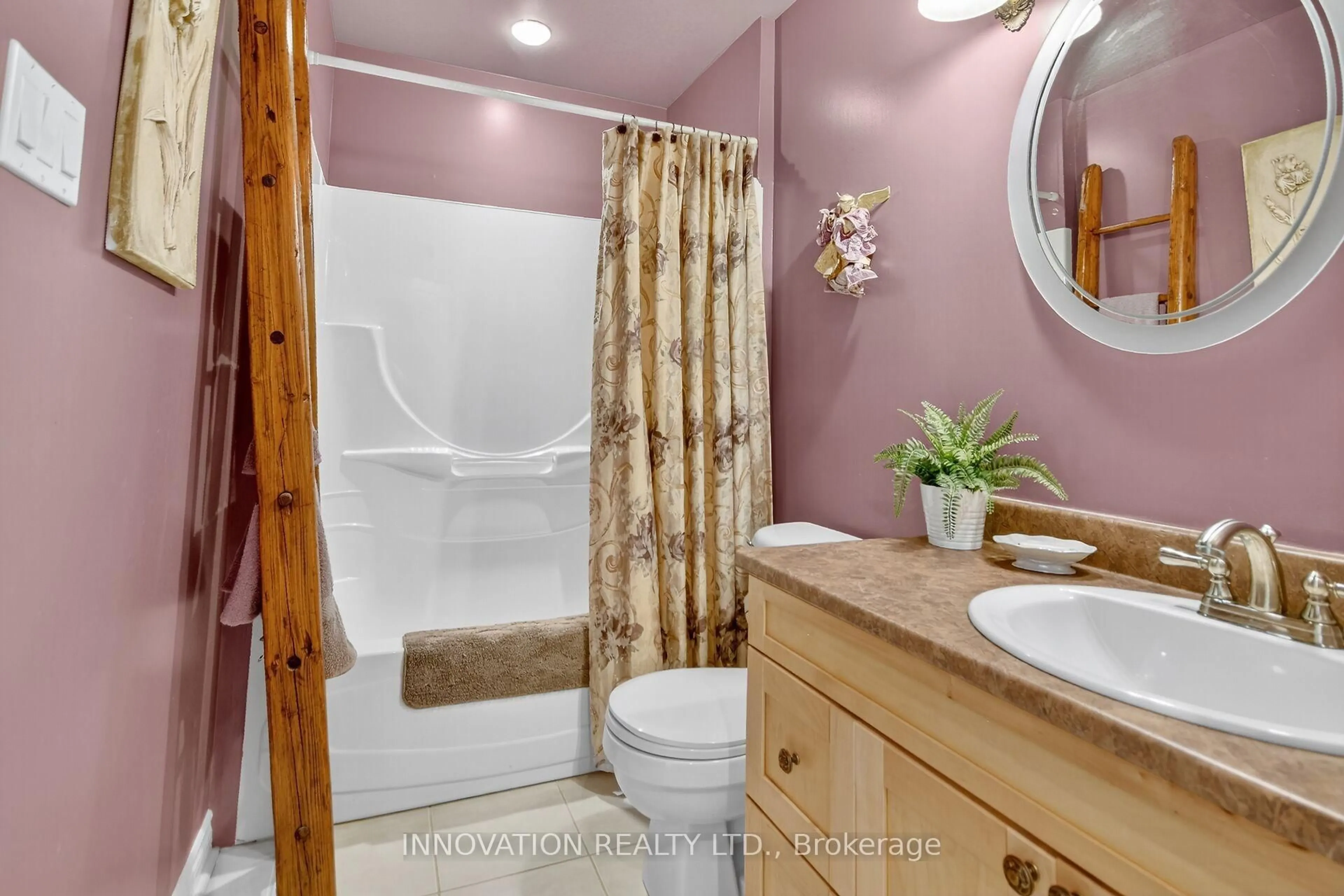 Standard bathroom, ceramic/tile floor for 380 Brunton Side Rd, R.R. #3 Rd, Ashton Ontario K0A 1B0