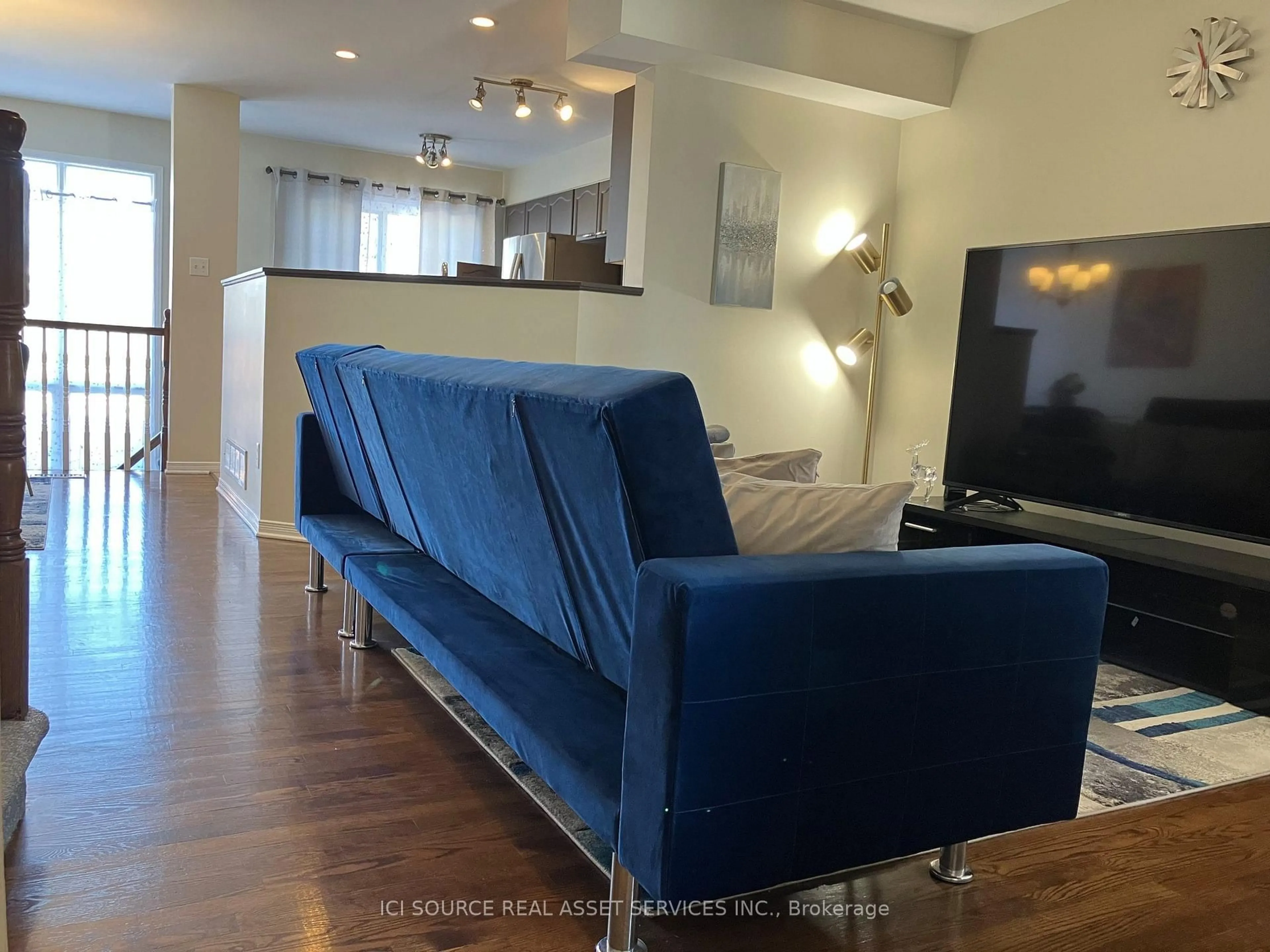 Living room with furniture, unknown for 1493 Lynx Cres, Orleans Ontario K4A 3Y9