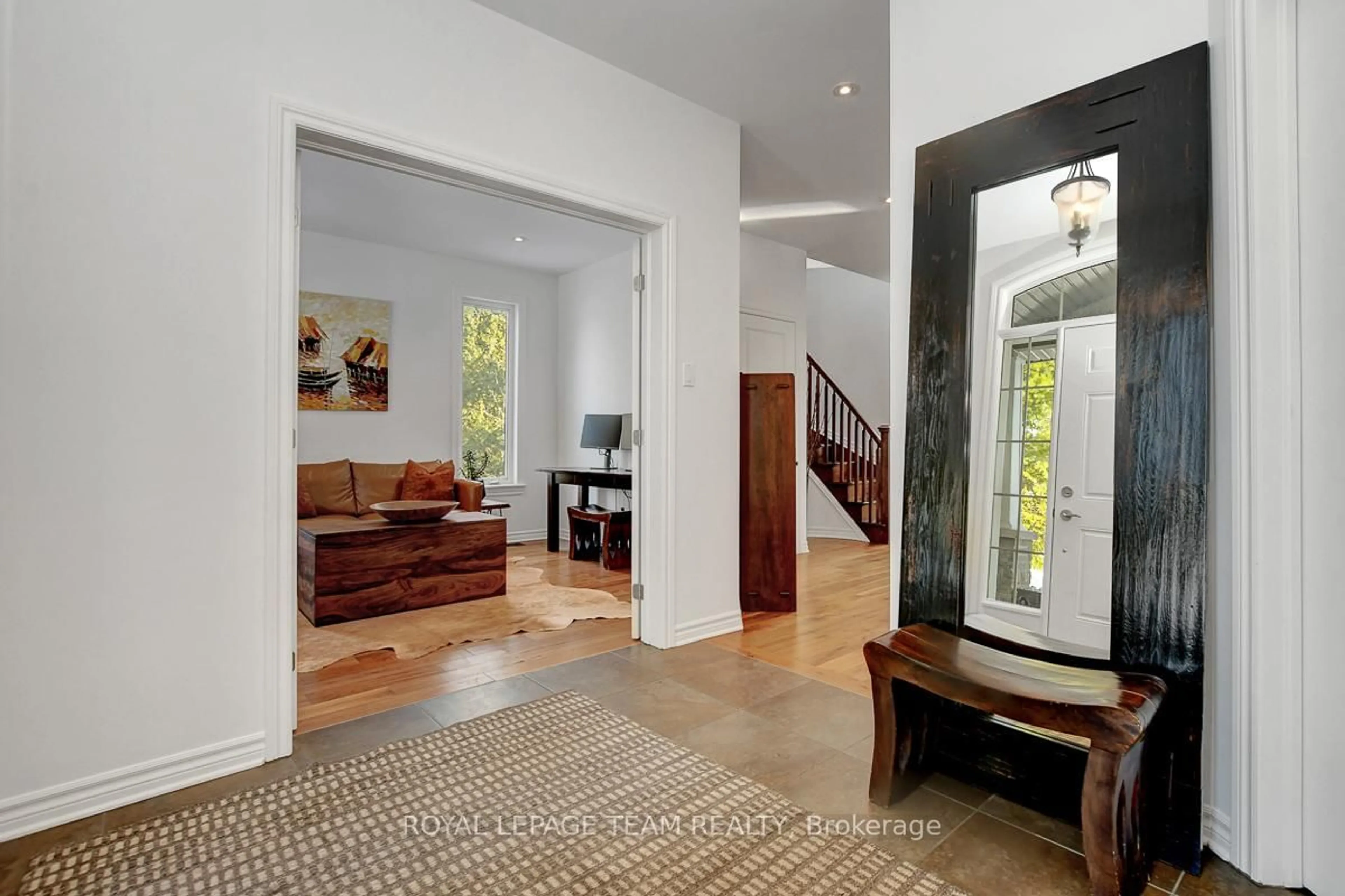 Indoor entryway for 1840 Corkery Rd, Carp Ontario K0A 1L0