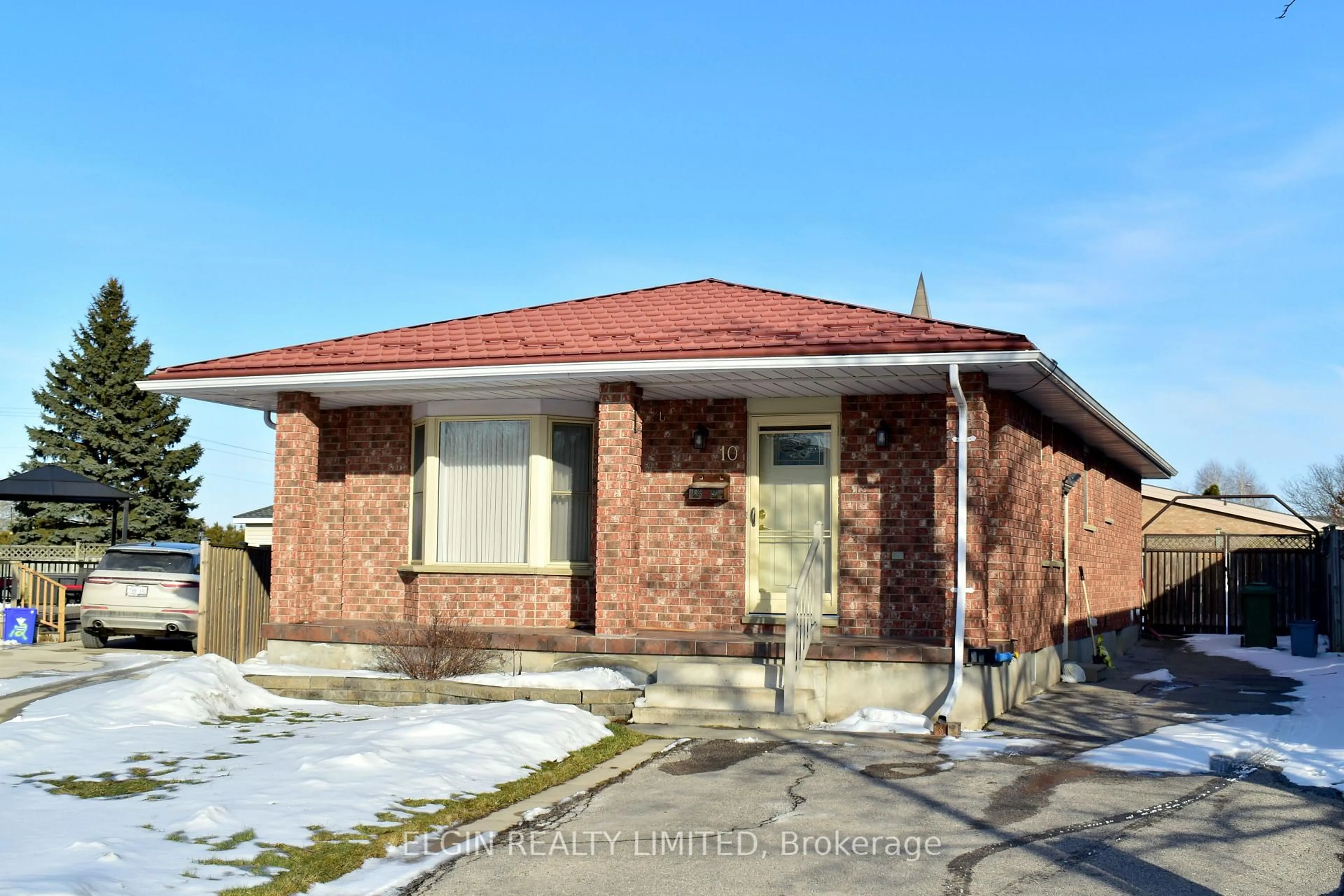 Home with brick exterior material, street for 10 Palmer Crt, St. Thomas Ontario N5R 5Y9