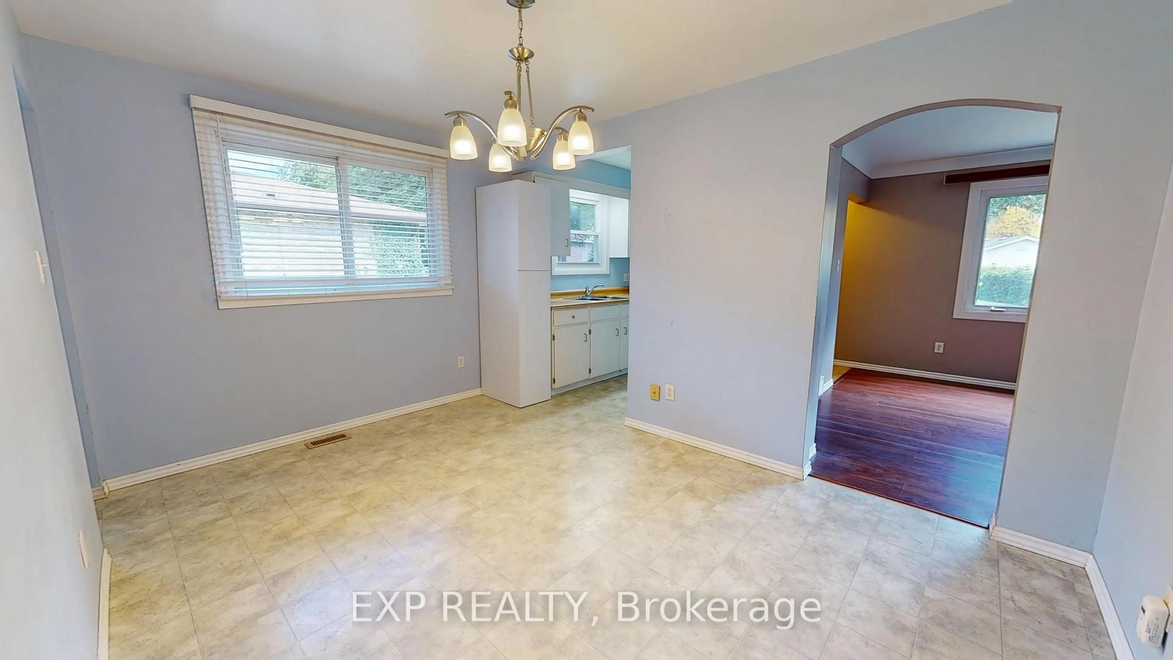 A pic of a room for 3312 Addison Ave, Niagara Falls Ontario L2J 3L1