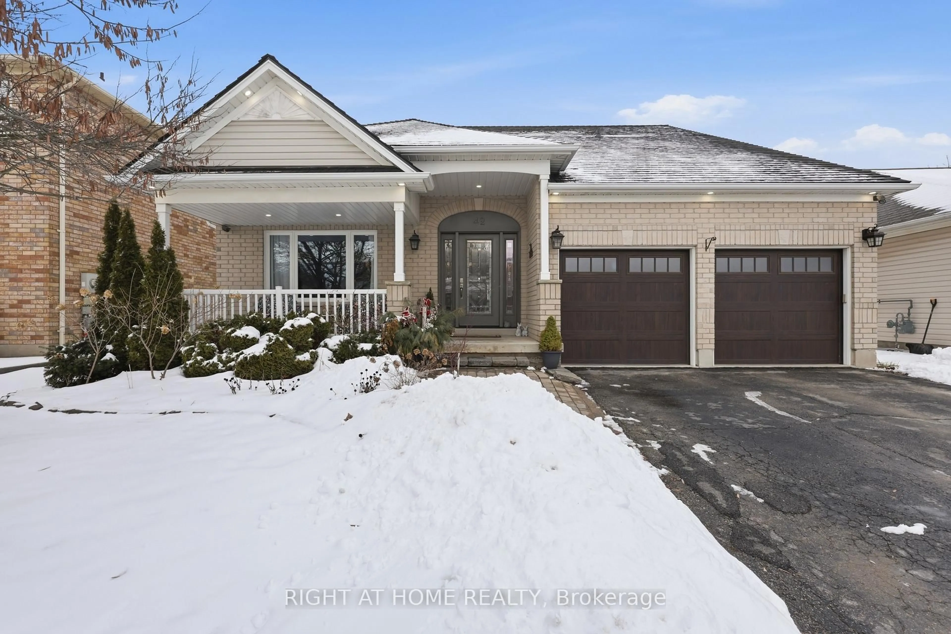 Unknown for 42 Webb Ave, Brantford Ontario N3T 6S6