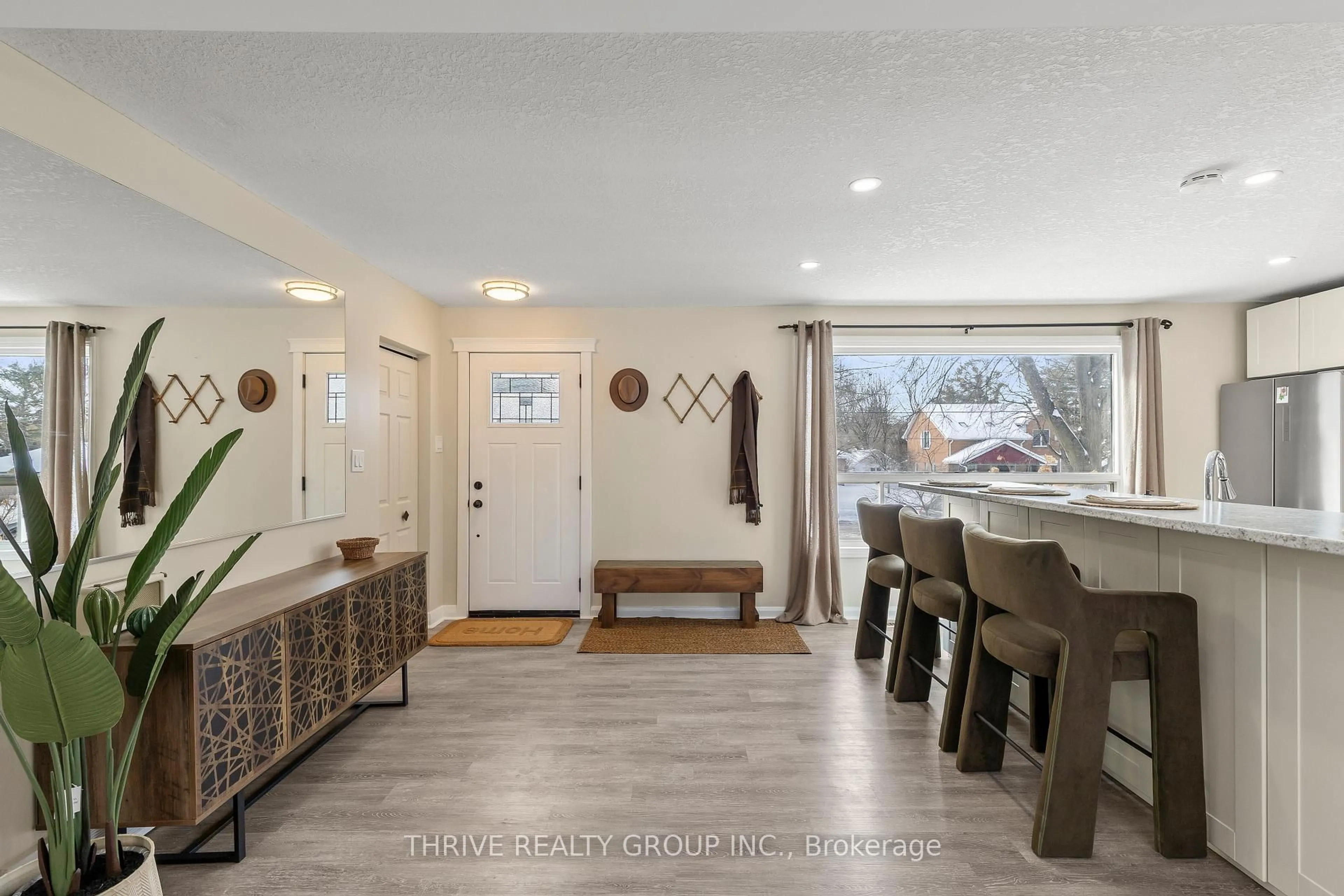 Unknown for 402 Stephen St, London South Ontario N6K 2N3