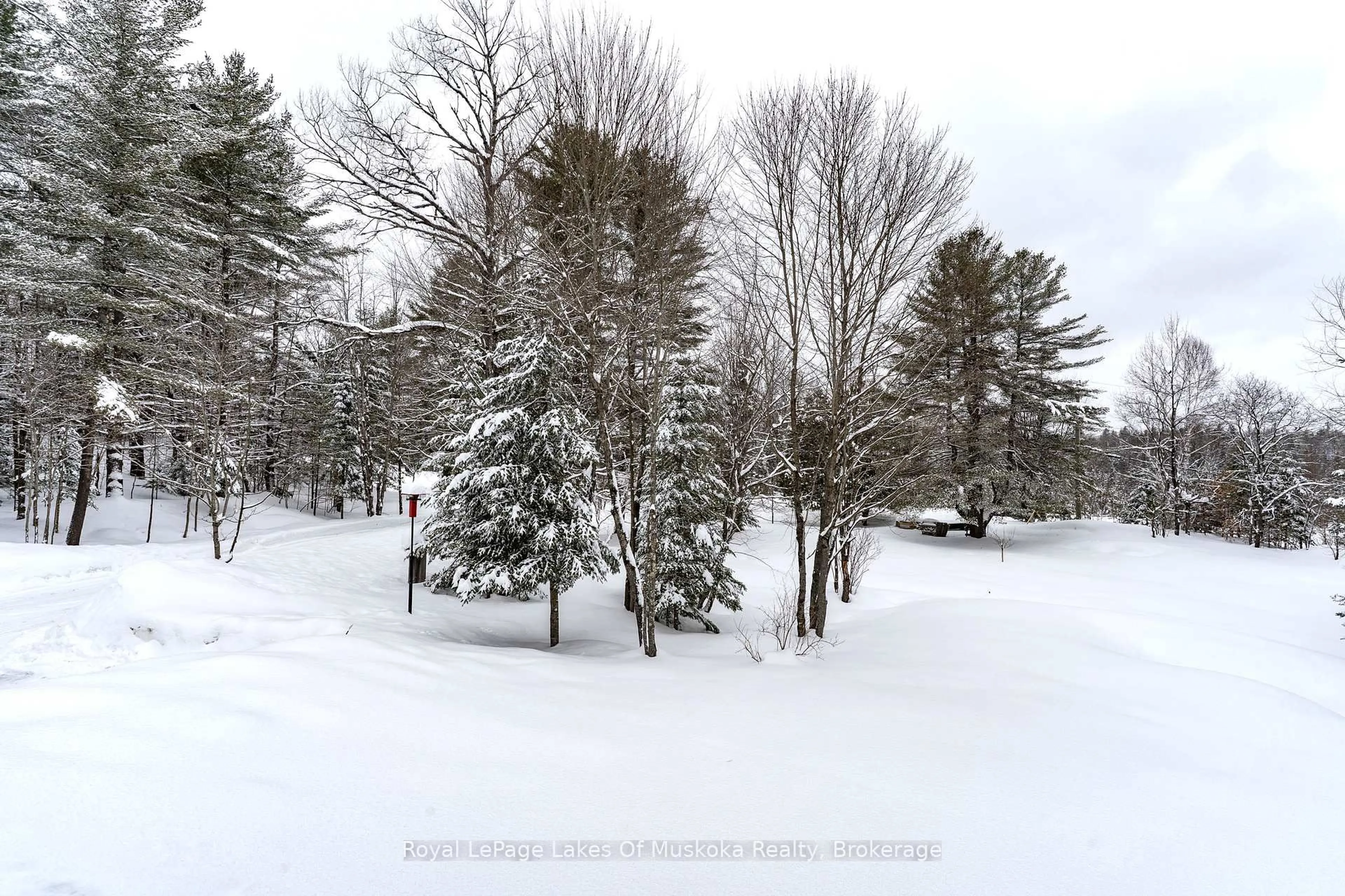 Unknown for 1039 Falkenburg Rd, Bracebridge Ontario P1L 1X4