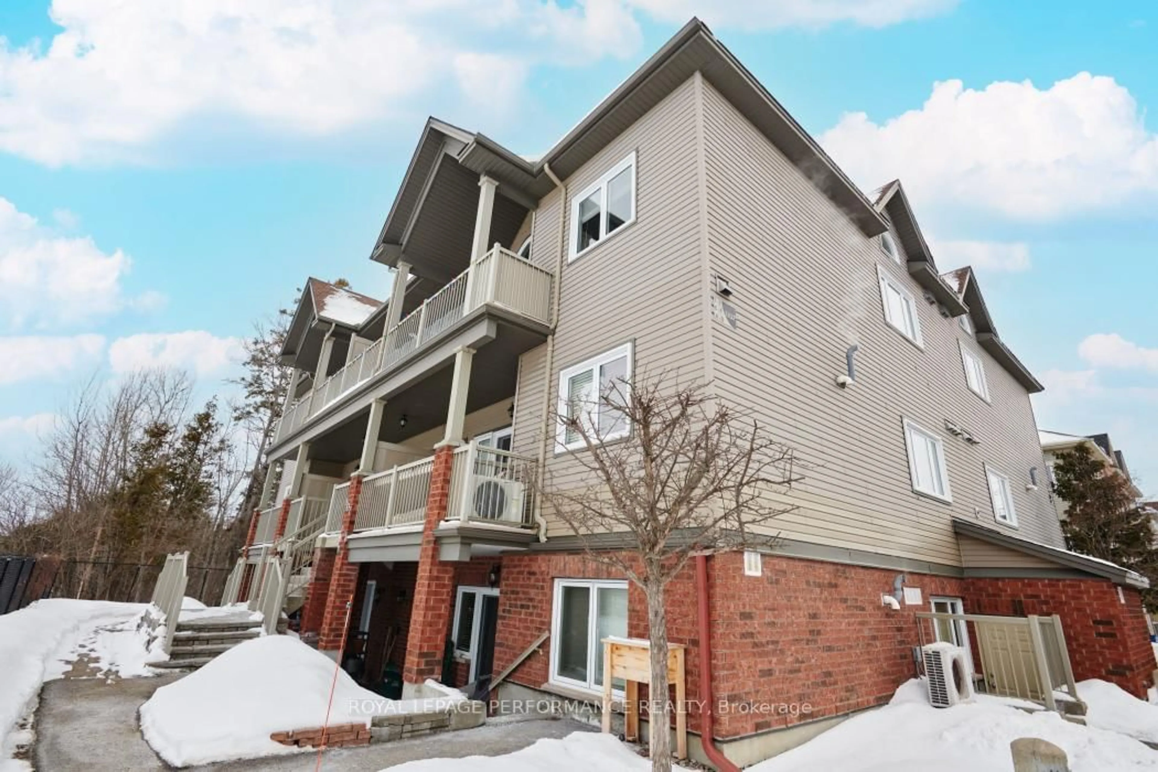 Patio, unknown for 1107 E Stittsville Main St #89, Stittsville Ontario K2S 0C8