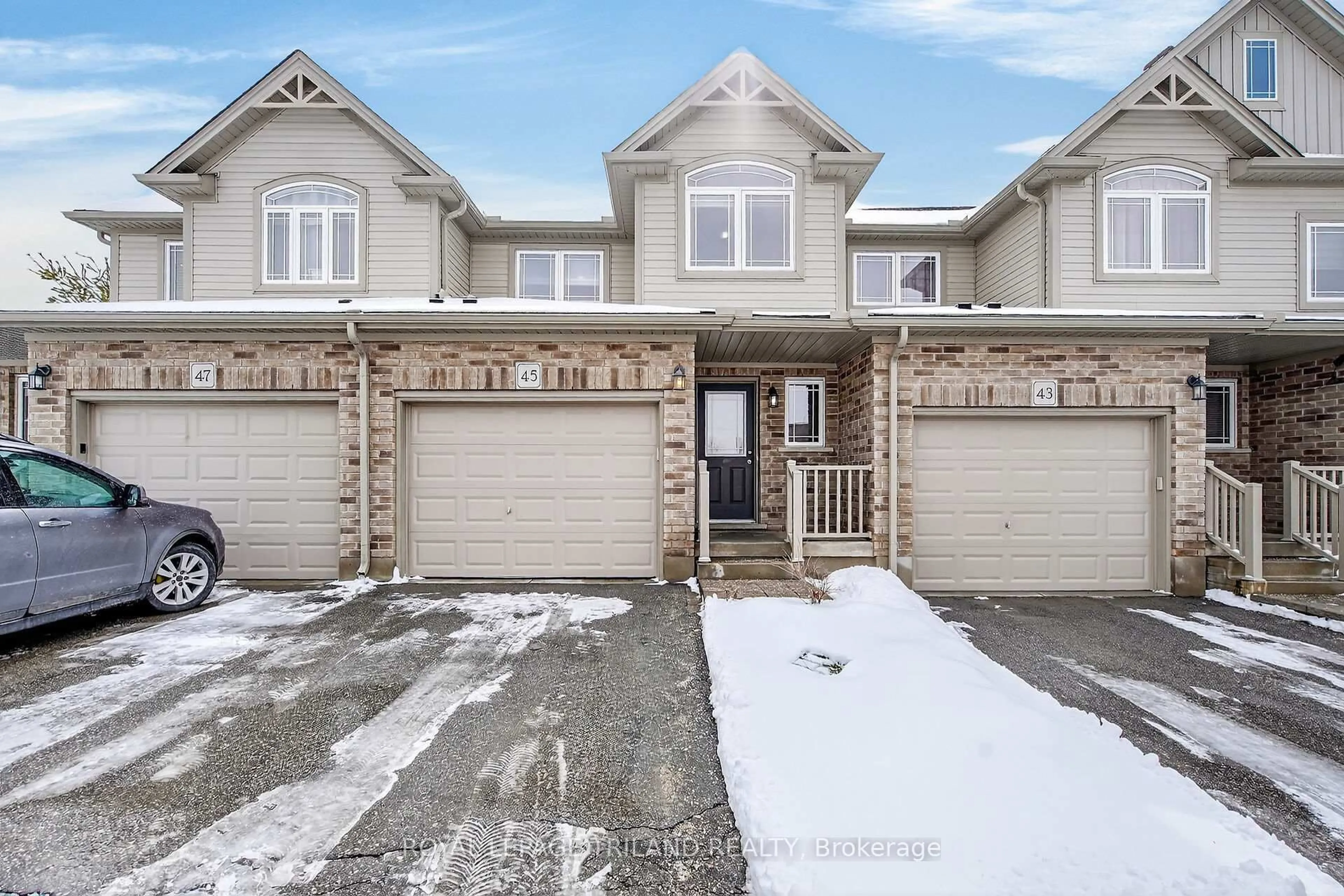 A pic from outside/outdoor area/front of a property/back of a property/a pic from drone, street for 1220 Riverbend Rd #45, London South Ontario N6K 0B4