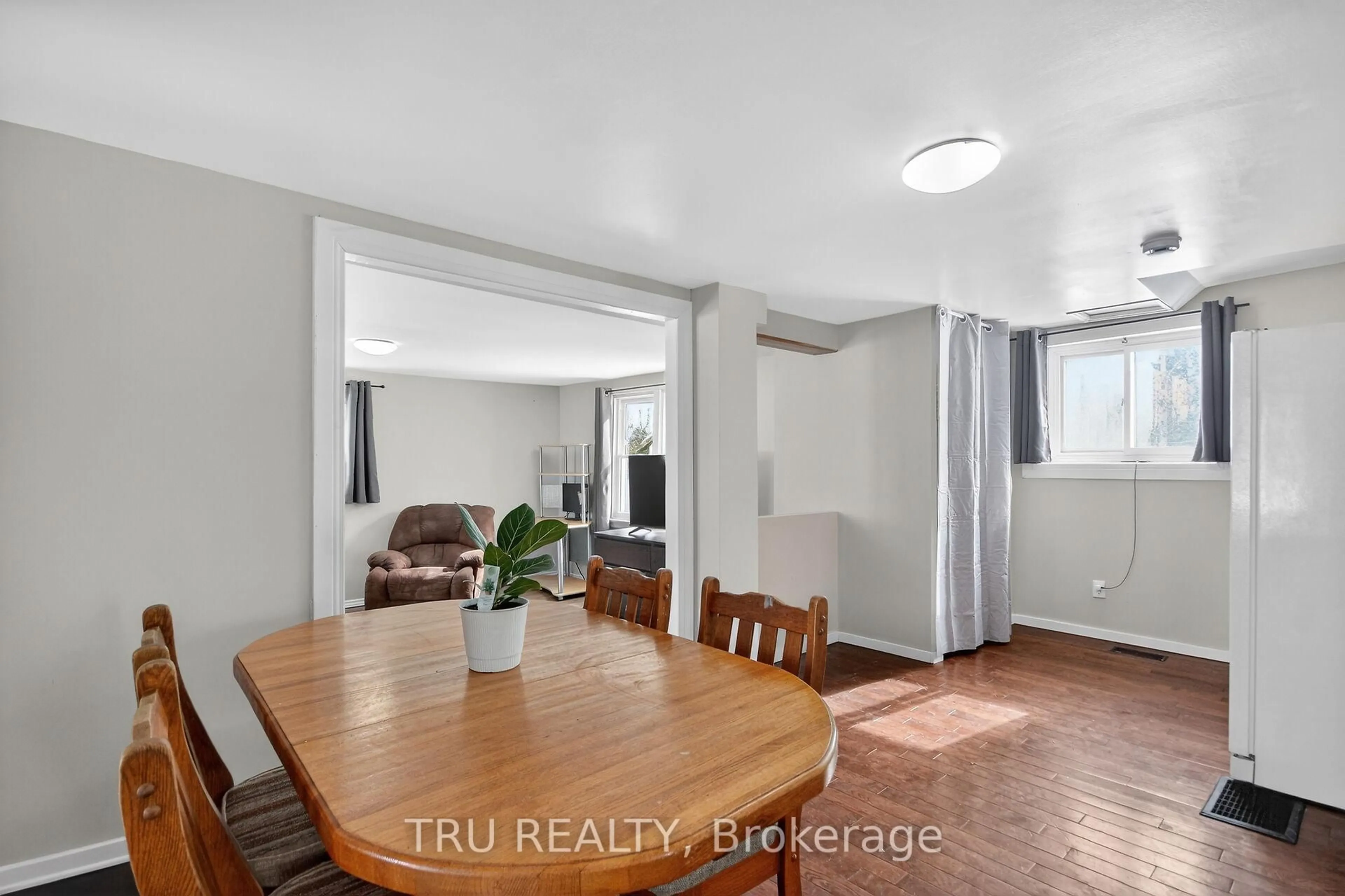 A pic of a room for 10492 Clark Rd, North Dundas Ontario K0E 1S0