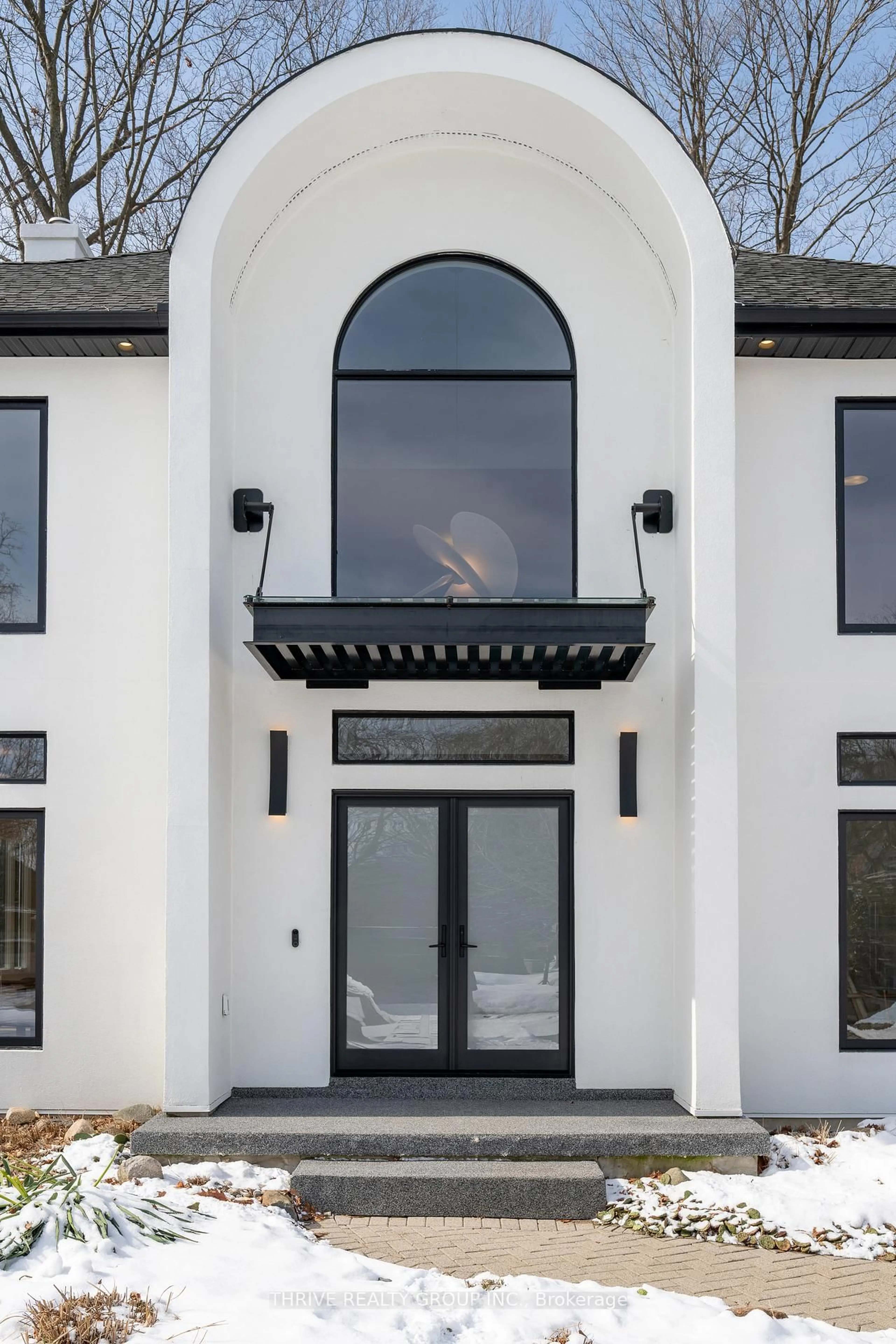 Indoor entryway for 52 Birchmount Walk, London South Ontario N6K 4K5