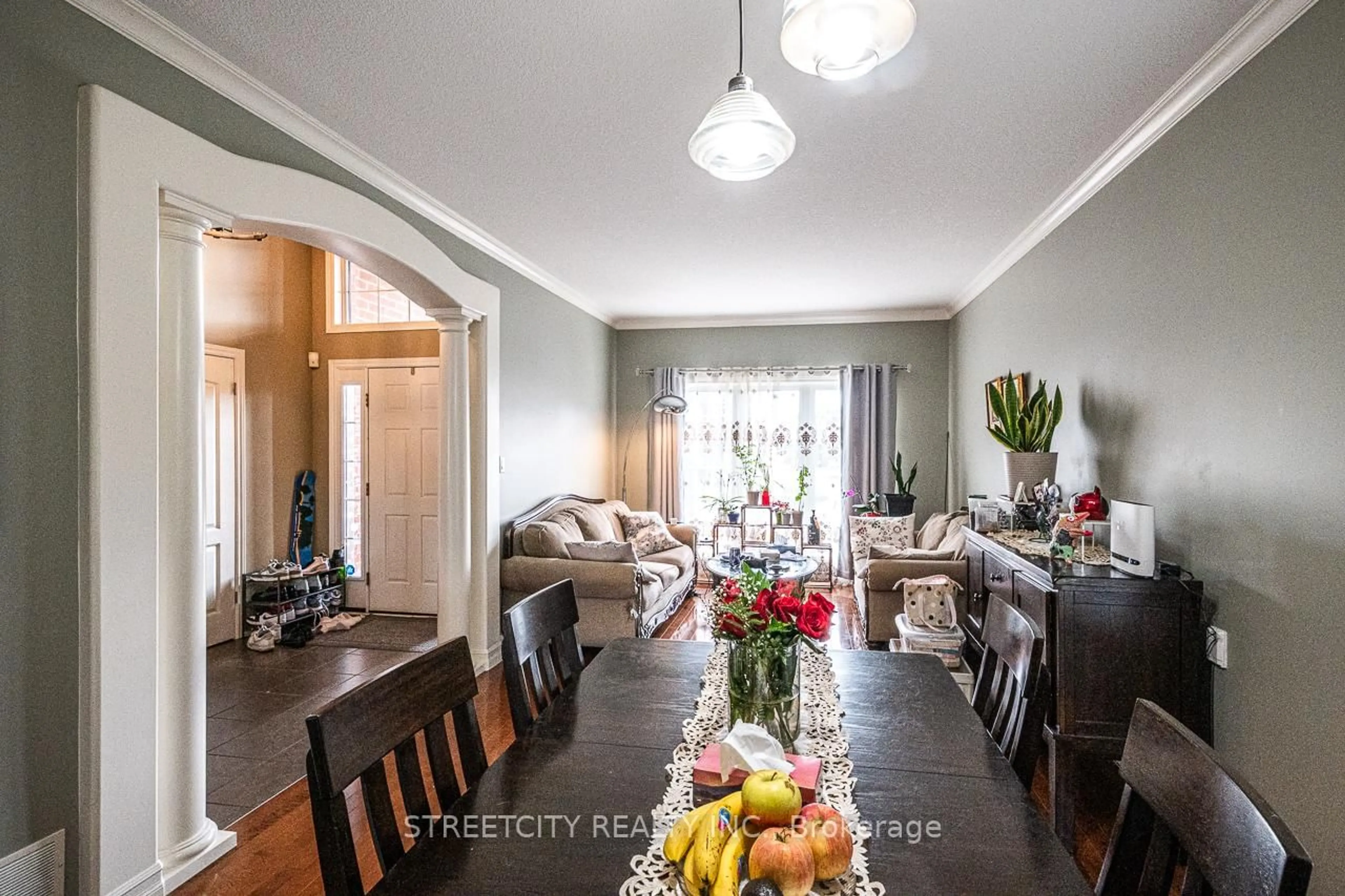 Dining room, wood/laminate floor for 1366 Kains Woods Terr, London South Ontario N6K 4Z7