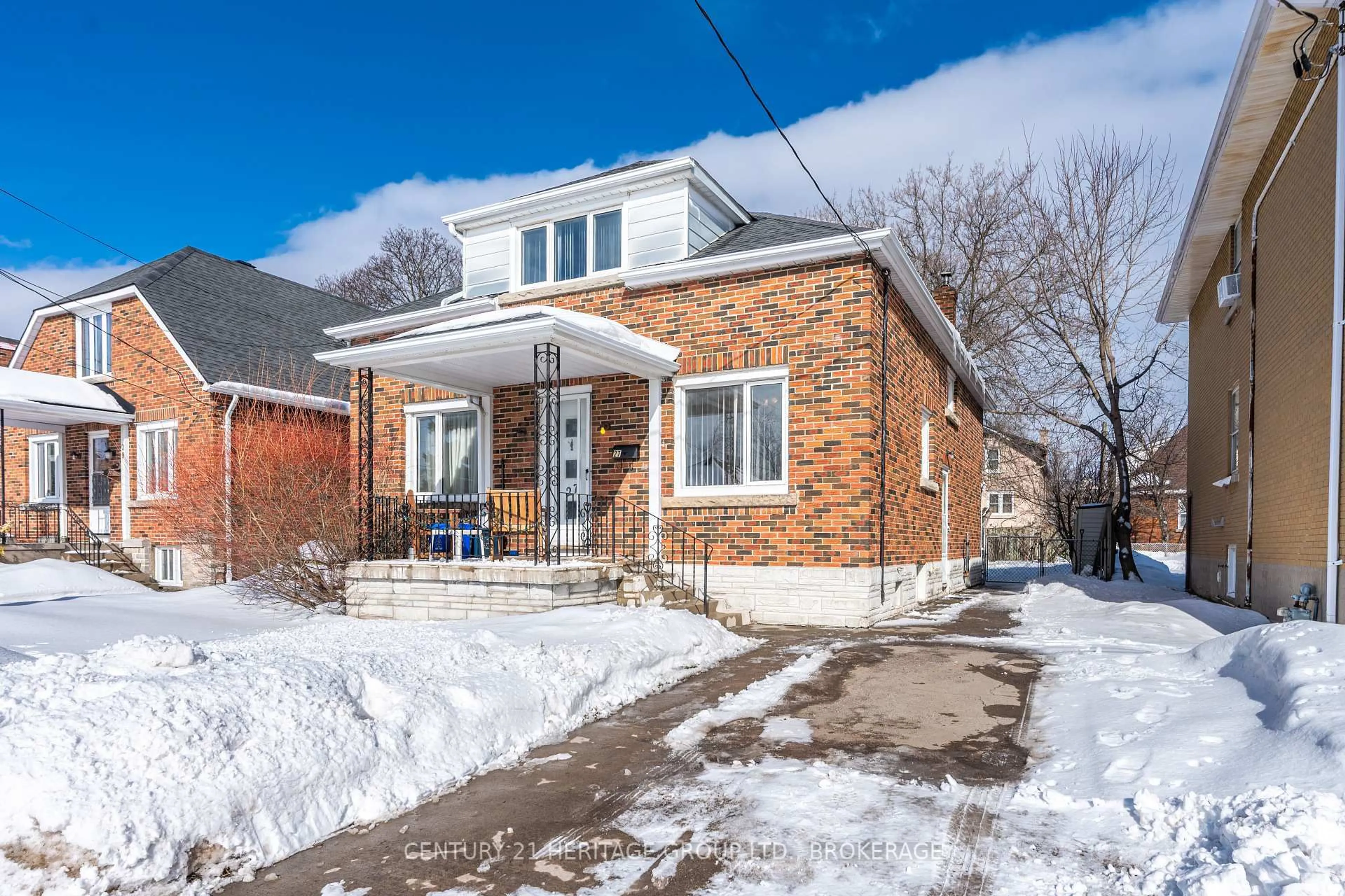 Home with brick exterior material, street for 27 Dunlop St, Kingston Ontario K7L 1L1