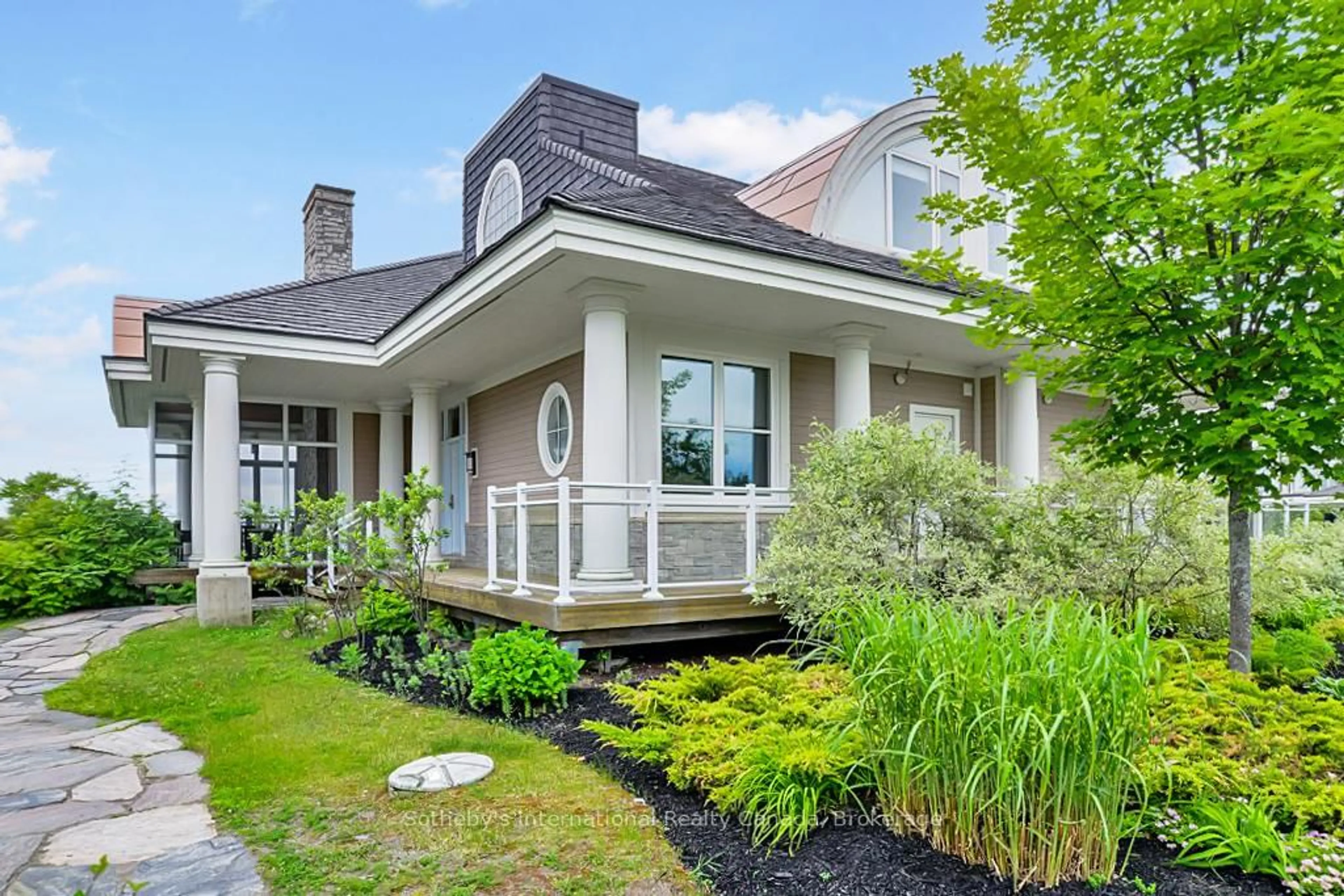 Home with brick exterior material, unknown for 1869 MUSKOKA ROAD 118 #T202 (A2), Muskoka Lakes Ontario P1L 1W8