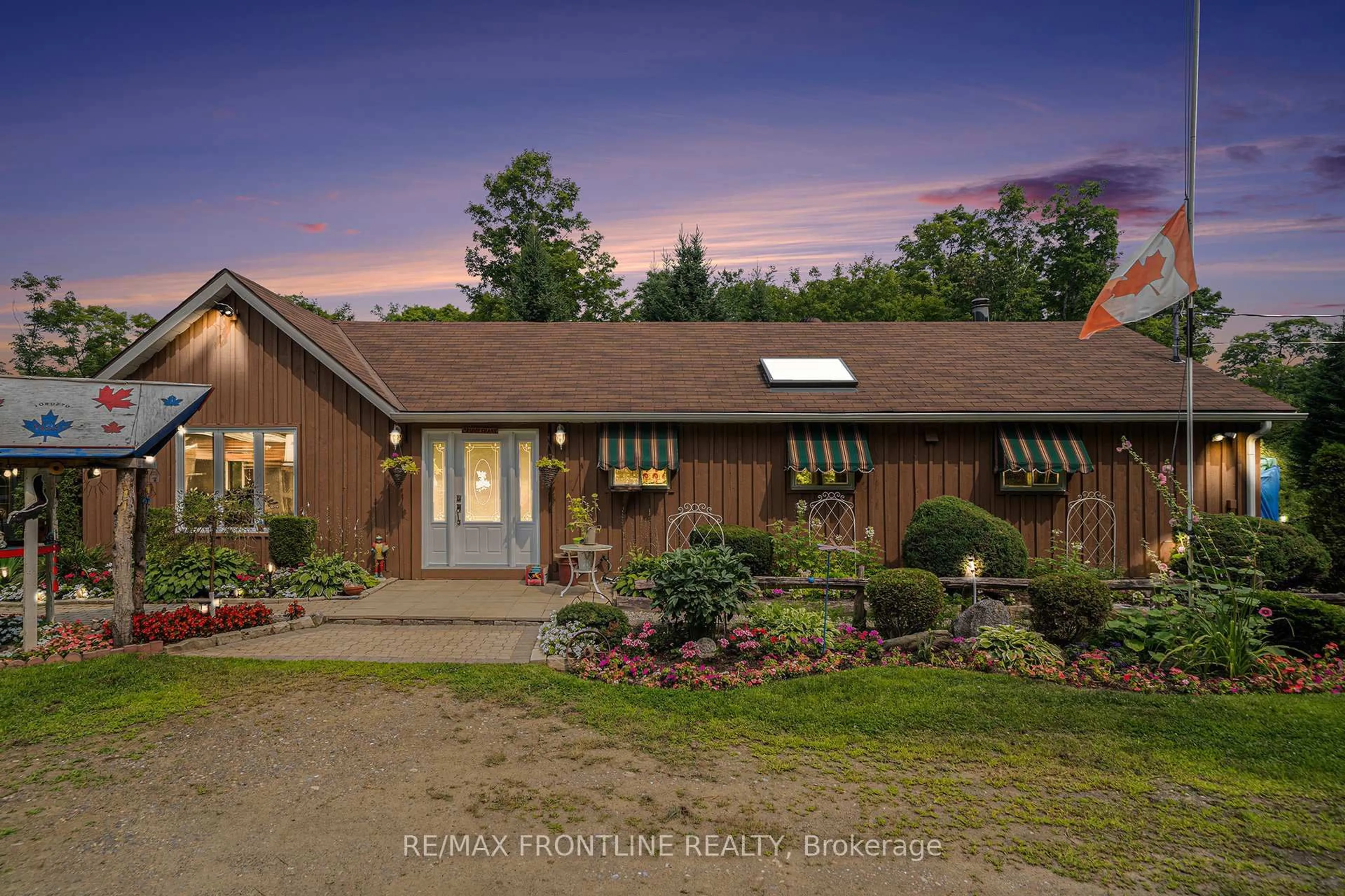 A pic from outside/outdoor area/front of a property/back of a property/a pic from drone, mountain view for 3644 Bell Line Rd, Mountain Grove Ontario K0H 2E0