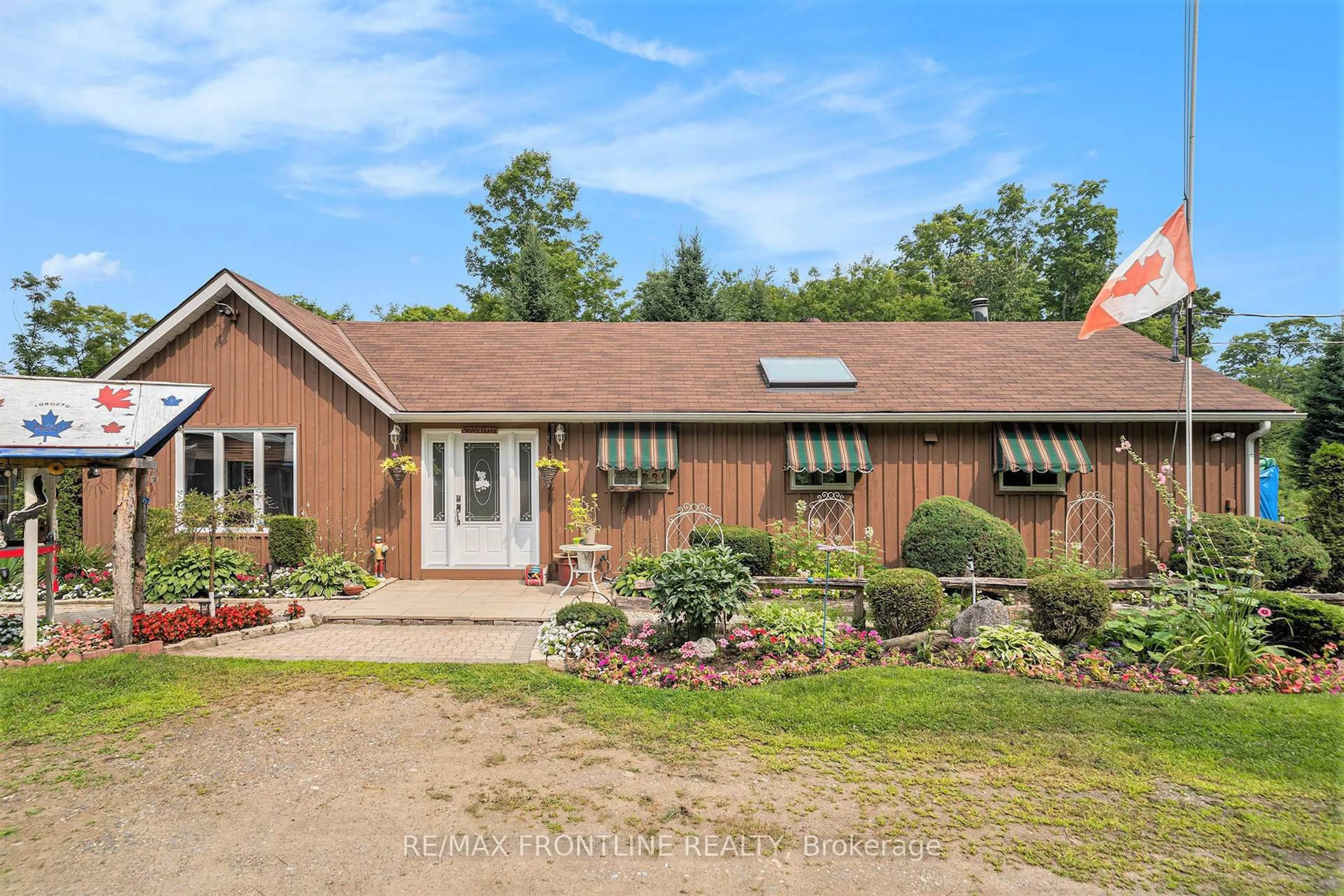 A pic from outside/outdoor area/front of a property/back of a property/a pic from drone, unknown for 3644 Bell Line Rd, Mountain Grove Ontario K0H 2E0