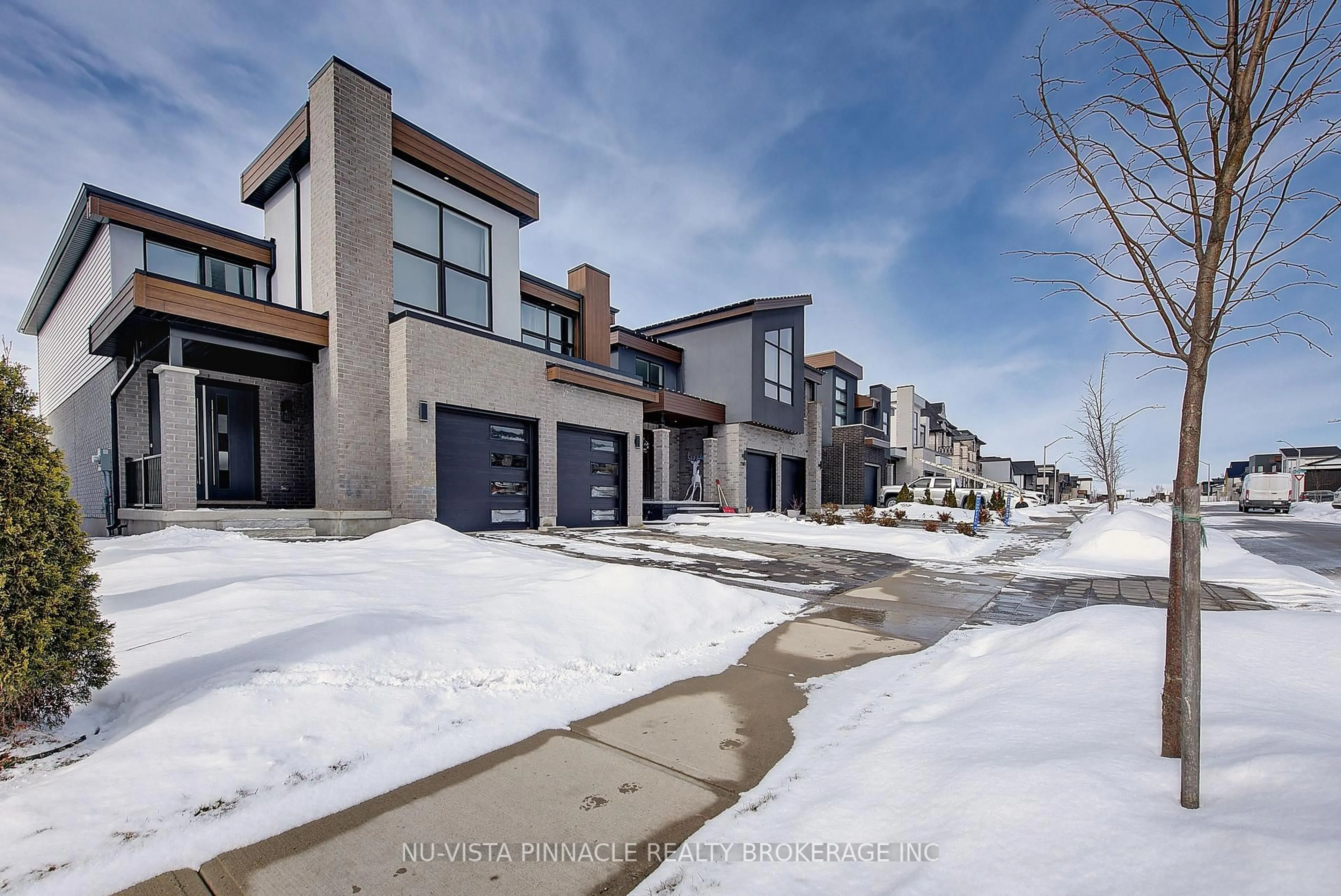 Unknown for 2187 Ironwood Rd, London South Ontario N6K 0H2