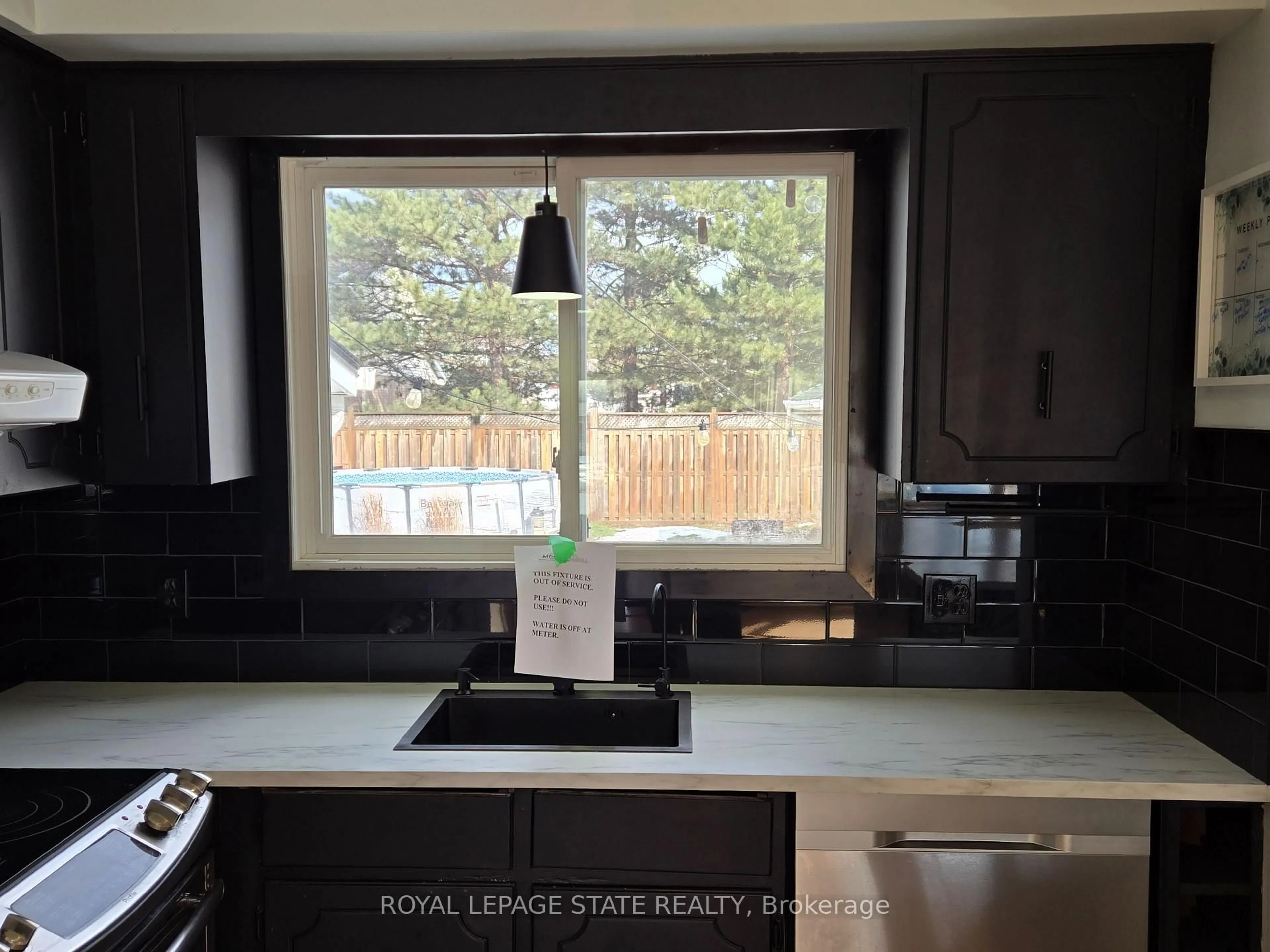 Open concept kitchen, unknown for 5030 Hartwood Ave, Lincoln Ontario L0R 1B5