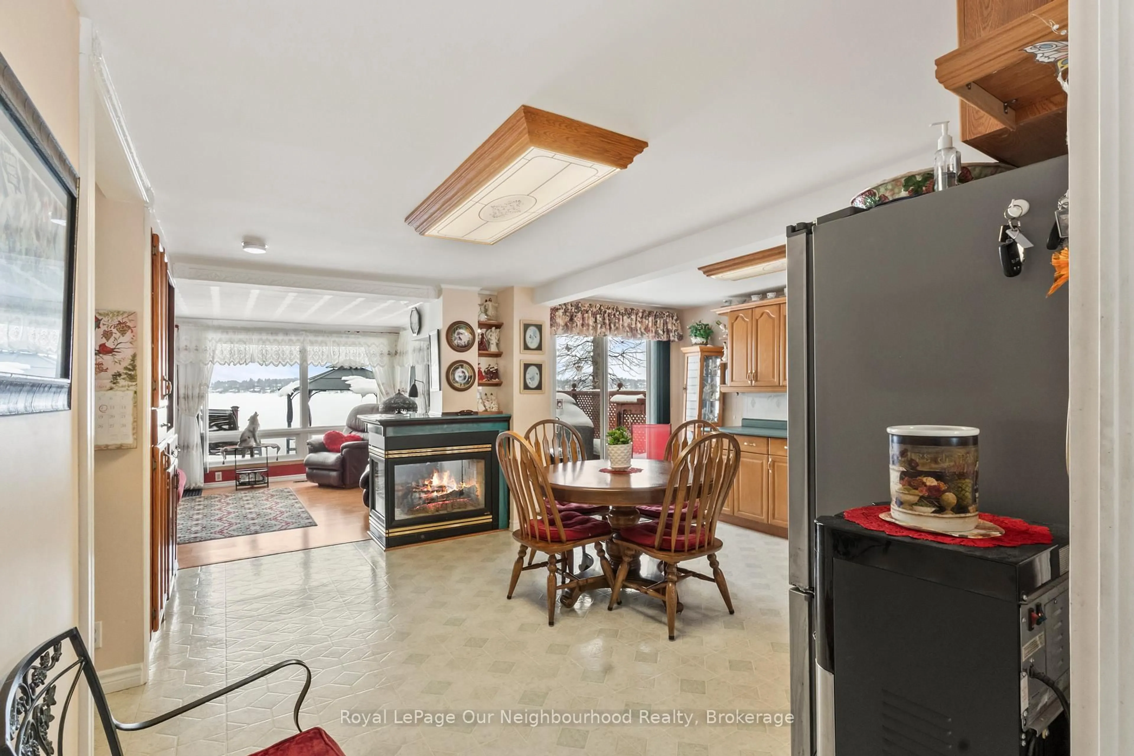 Open concept kitchen, ceramic/tile floor for 465 Causeway View Rd, Selwyn Ontario K0L 1T0