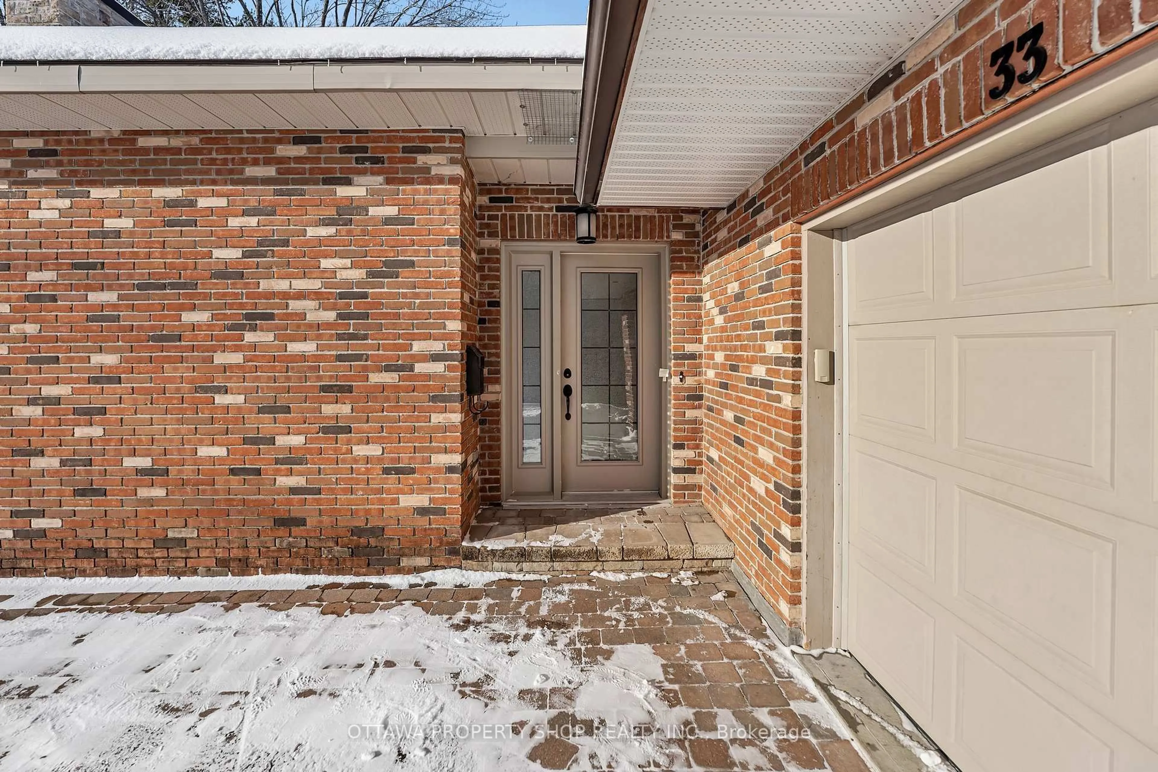 Unknown for 33 Rutherford Cres, Ottawa Ontario K2K 1N1