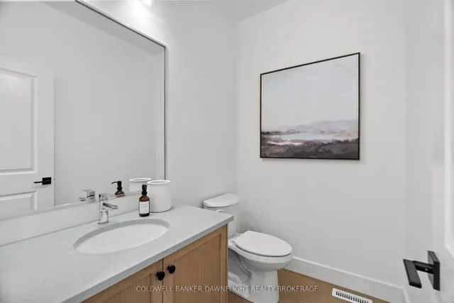 147 Scotts Dr #17, Lucan Biddulph 5
