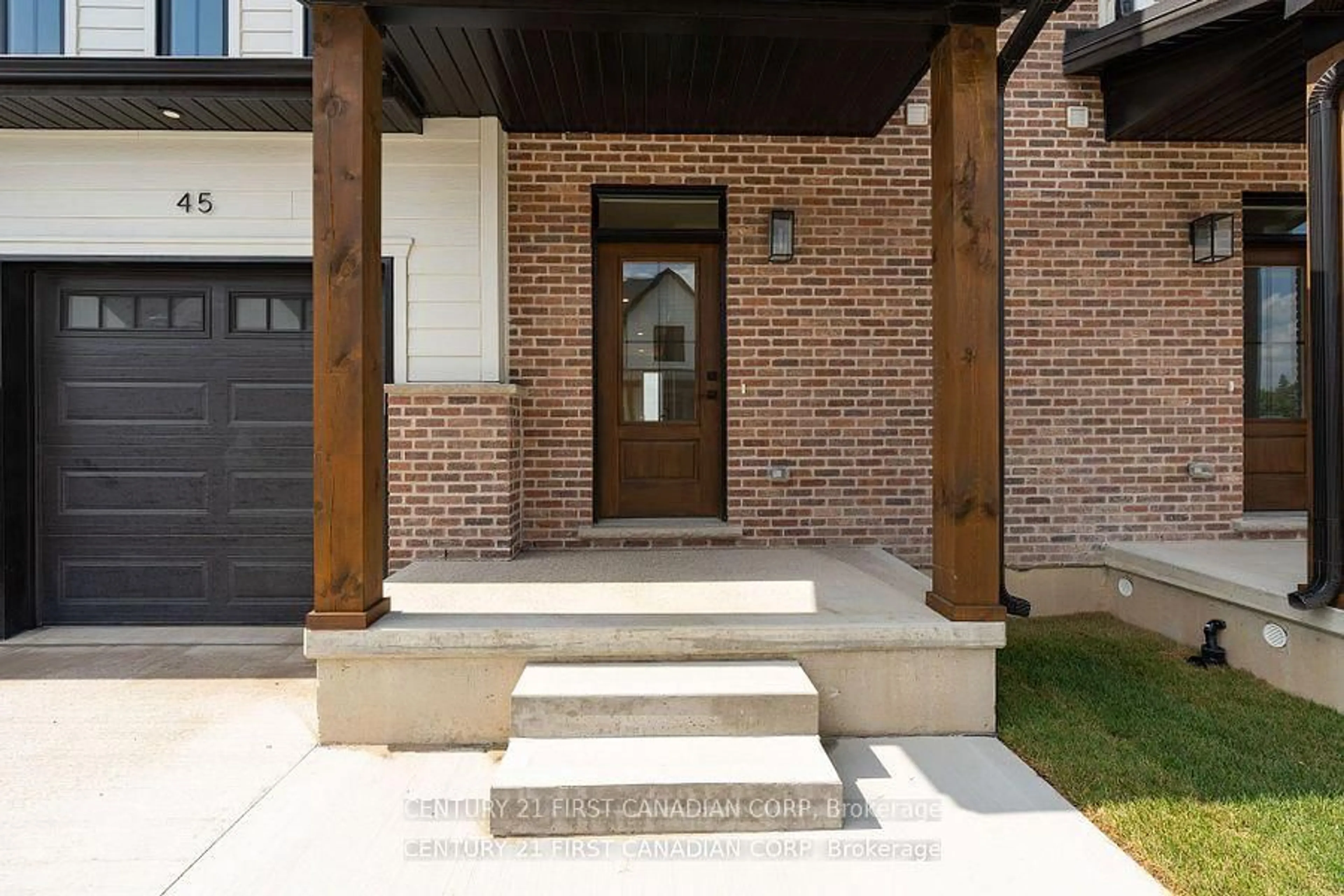 Unknown for 147-26(31) SCOTTS Dr, Lucan Biddulph Ontario N0M 2J0