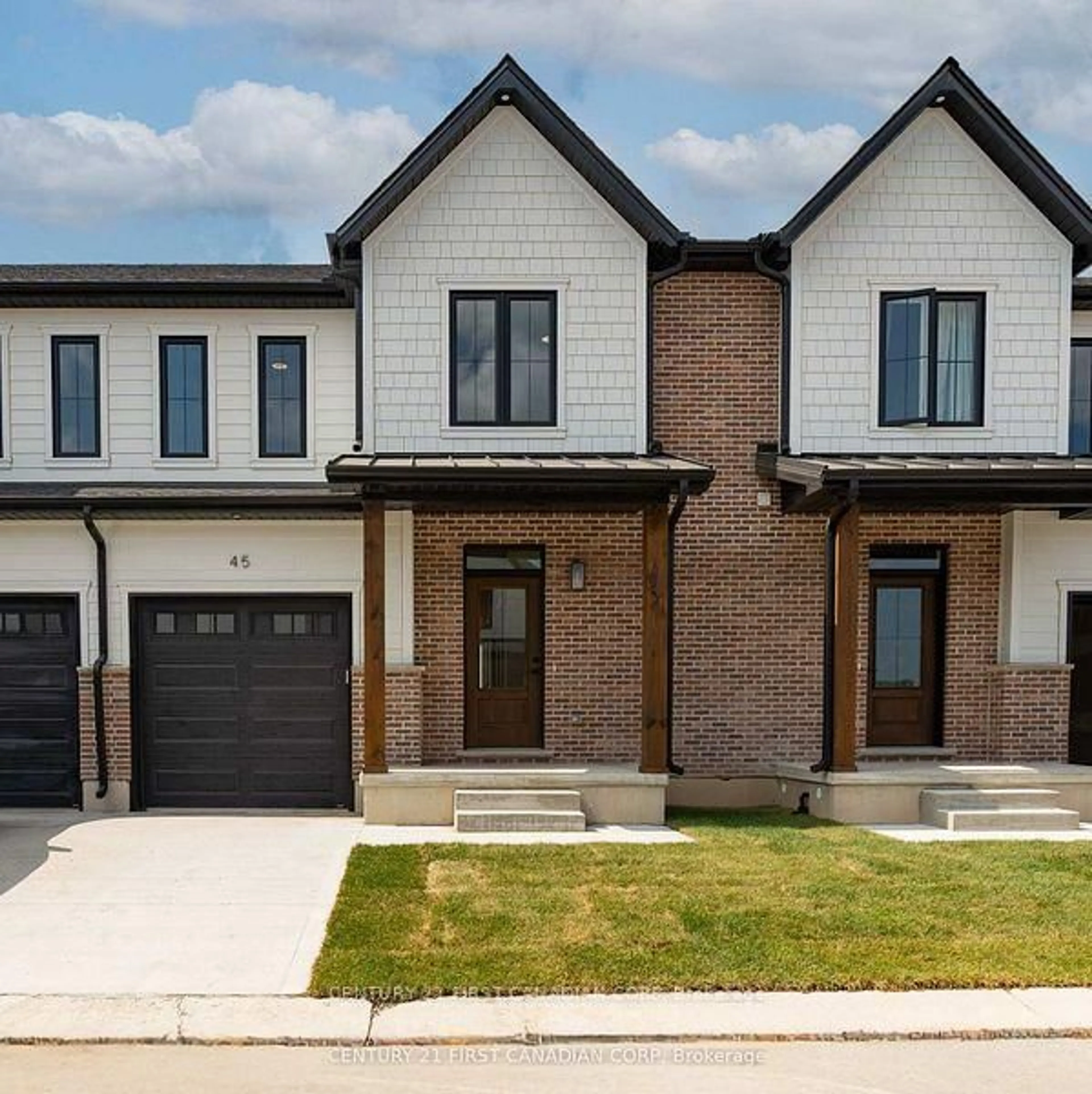 Home with brick exterior material, street for 147-31(21) SCOTTS Dr, Lucan Biddulph Ontario N0M 2J0