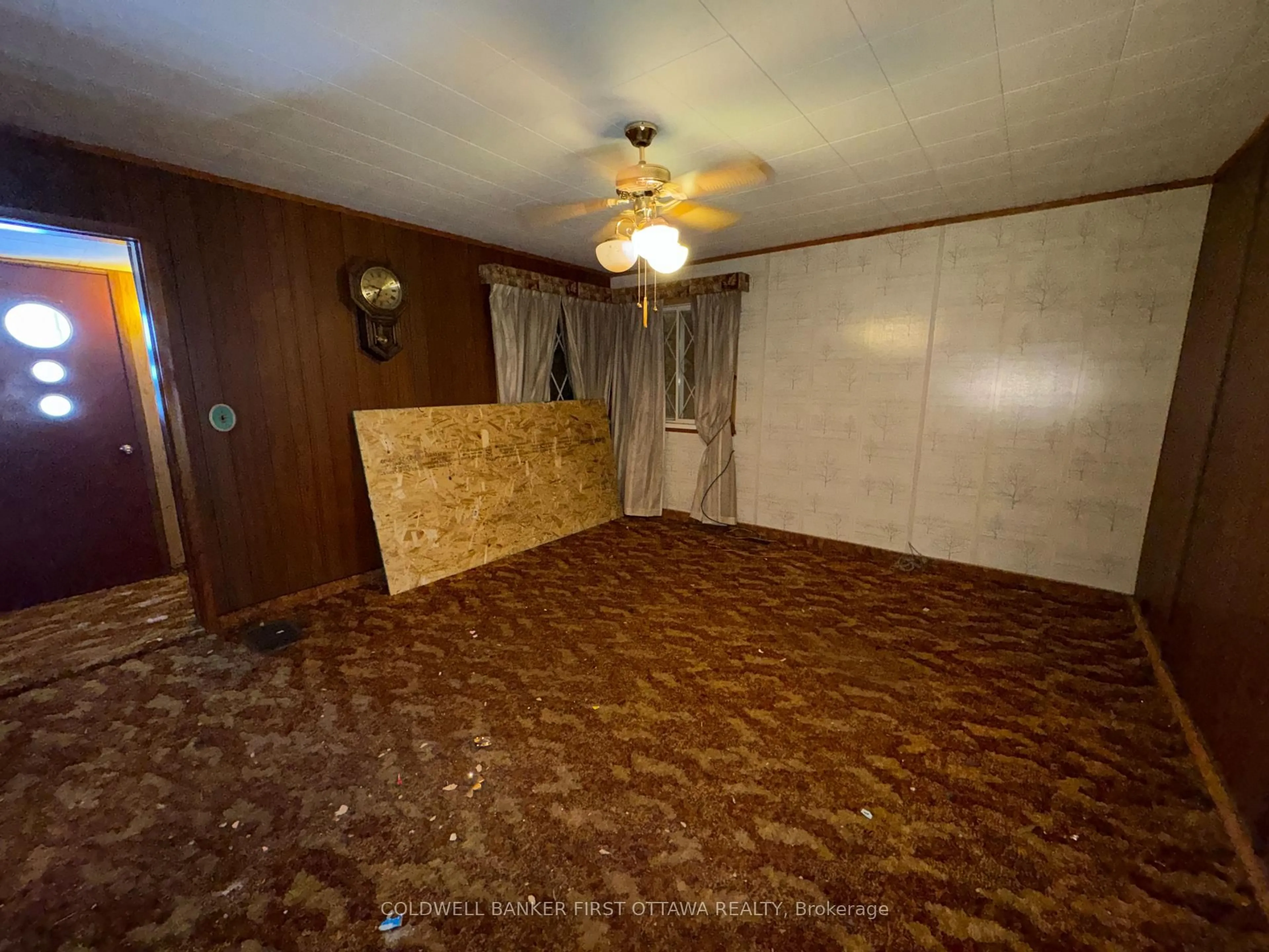 A pic of a room for 604 Perth St, Pembroke Ontario K8A 6B8