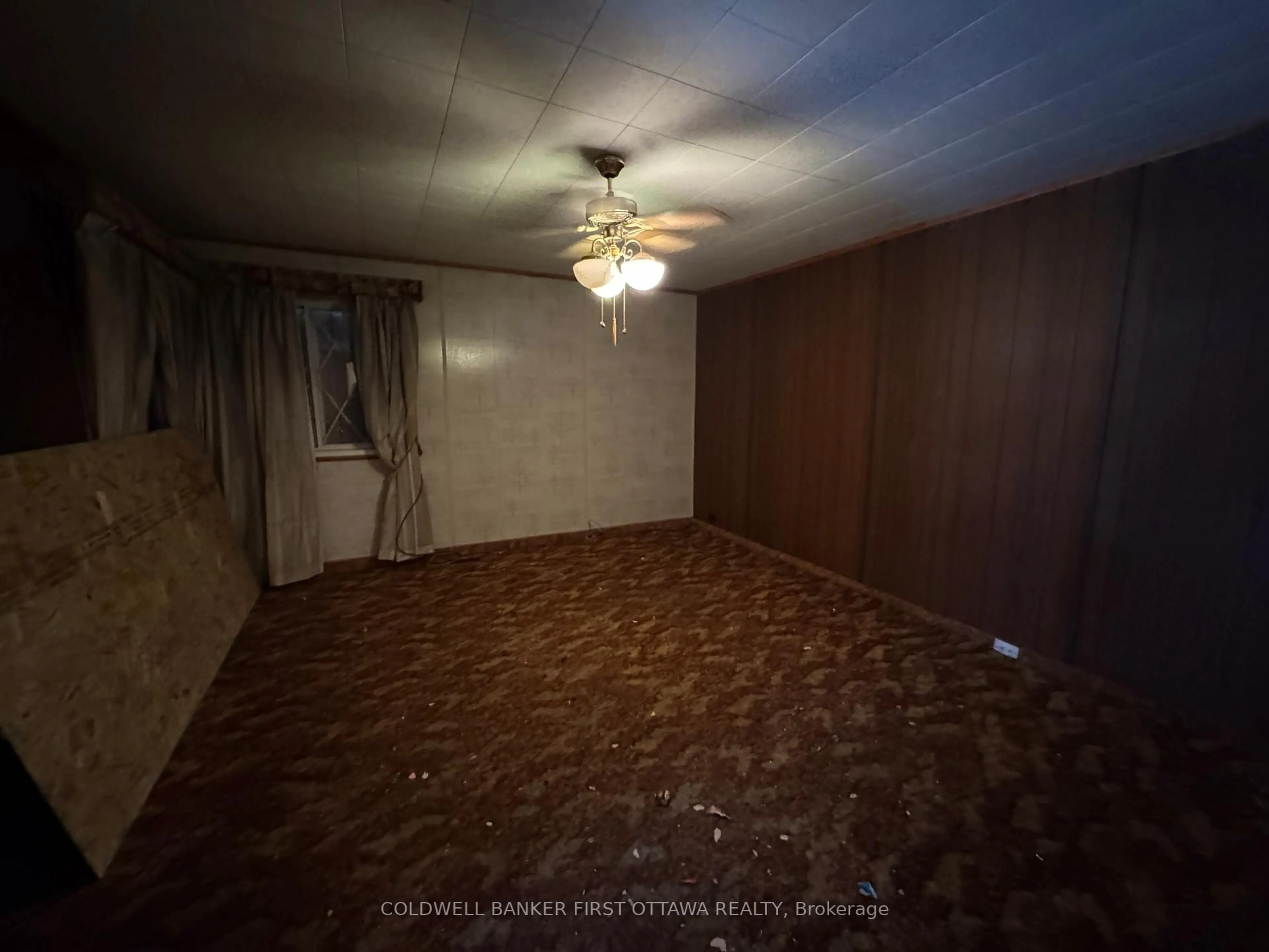 A pic of a room for 604 Perth St, Pembroke Ontario K8A 6B8