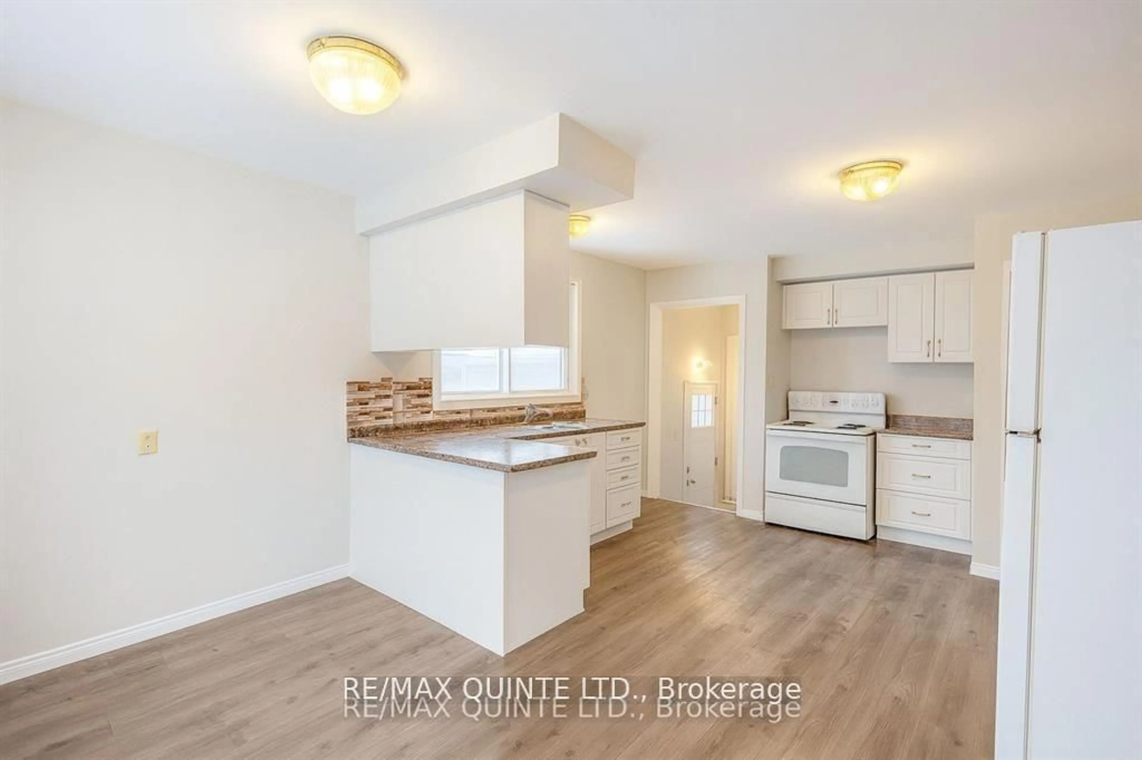 Open concept kitchen, unknown for 25 Union St, Belleville Ontario K8P 2B5