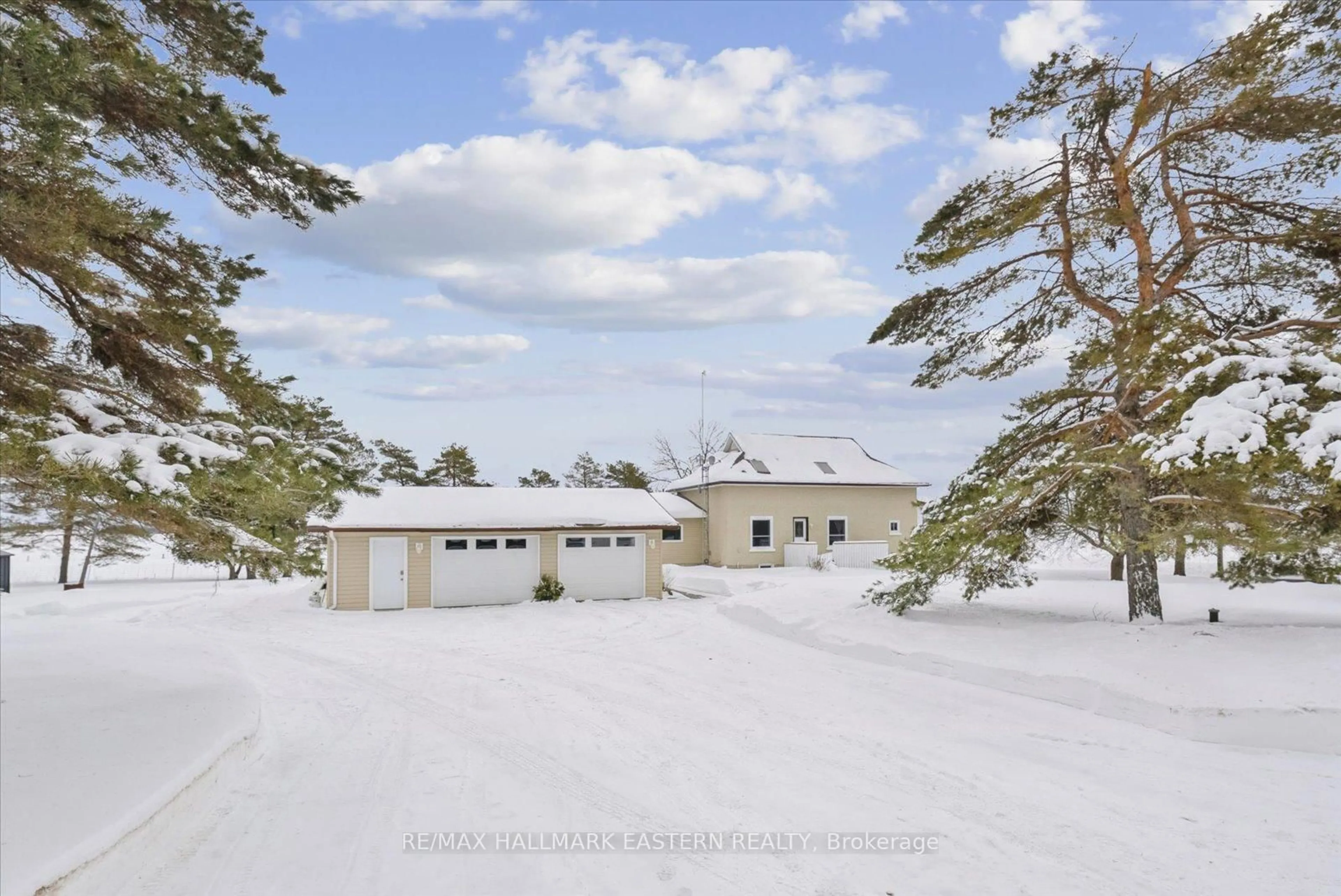 A pic from outside/outdoor area/front of a property/back of a property/a pic from drone, unknown for 1320 Heights Rd, Kawartha Lakes Ontario K9V 4R3