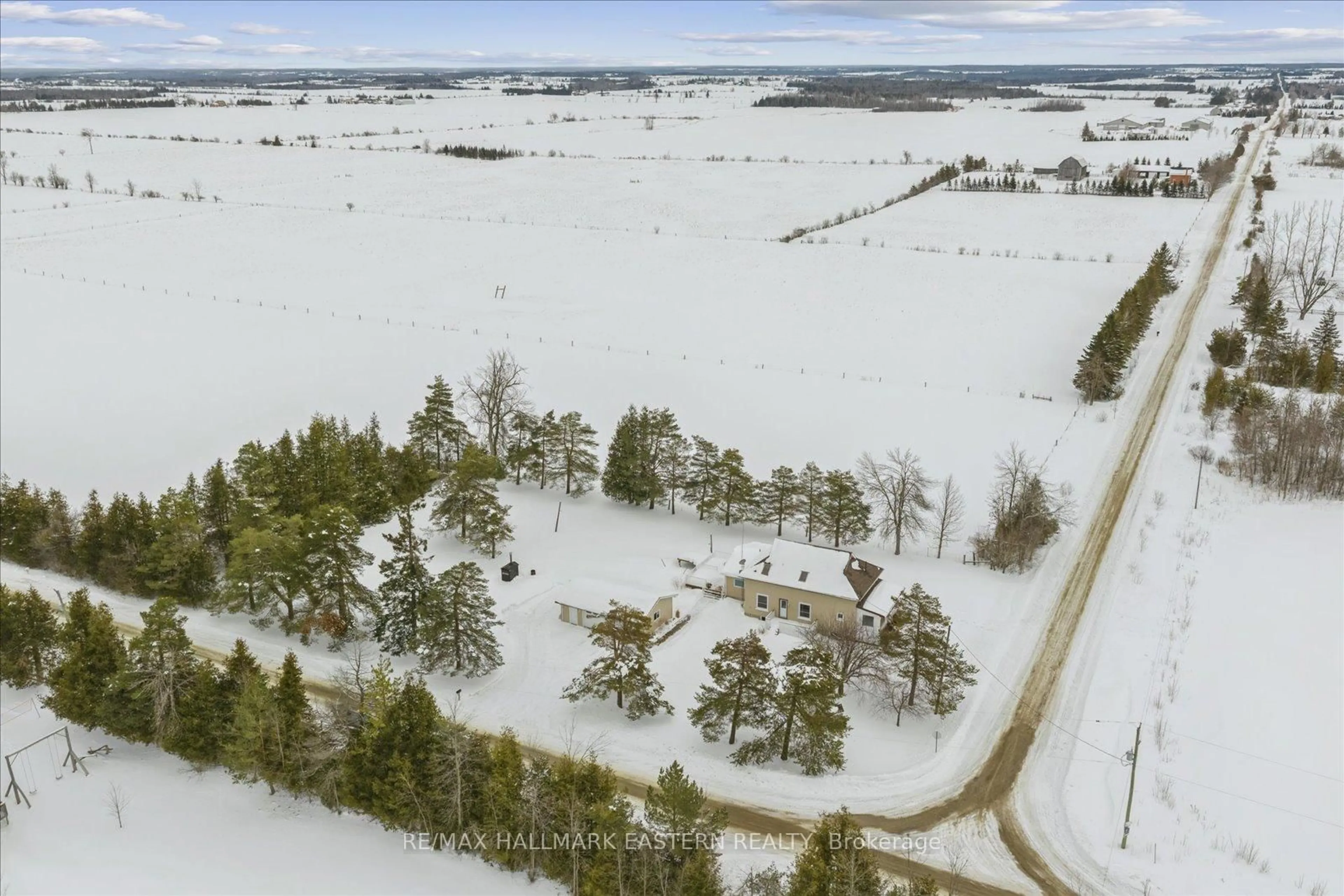 A pic from outside/outdoor area/front of a property/back of a property/a pic from drone, unknown for 1320 Heights Rd, Kawartha Lakes Ontario K9V 4R3