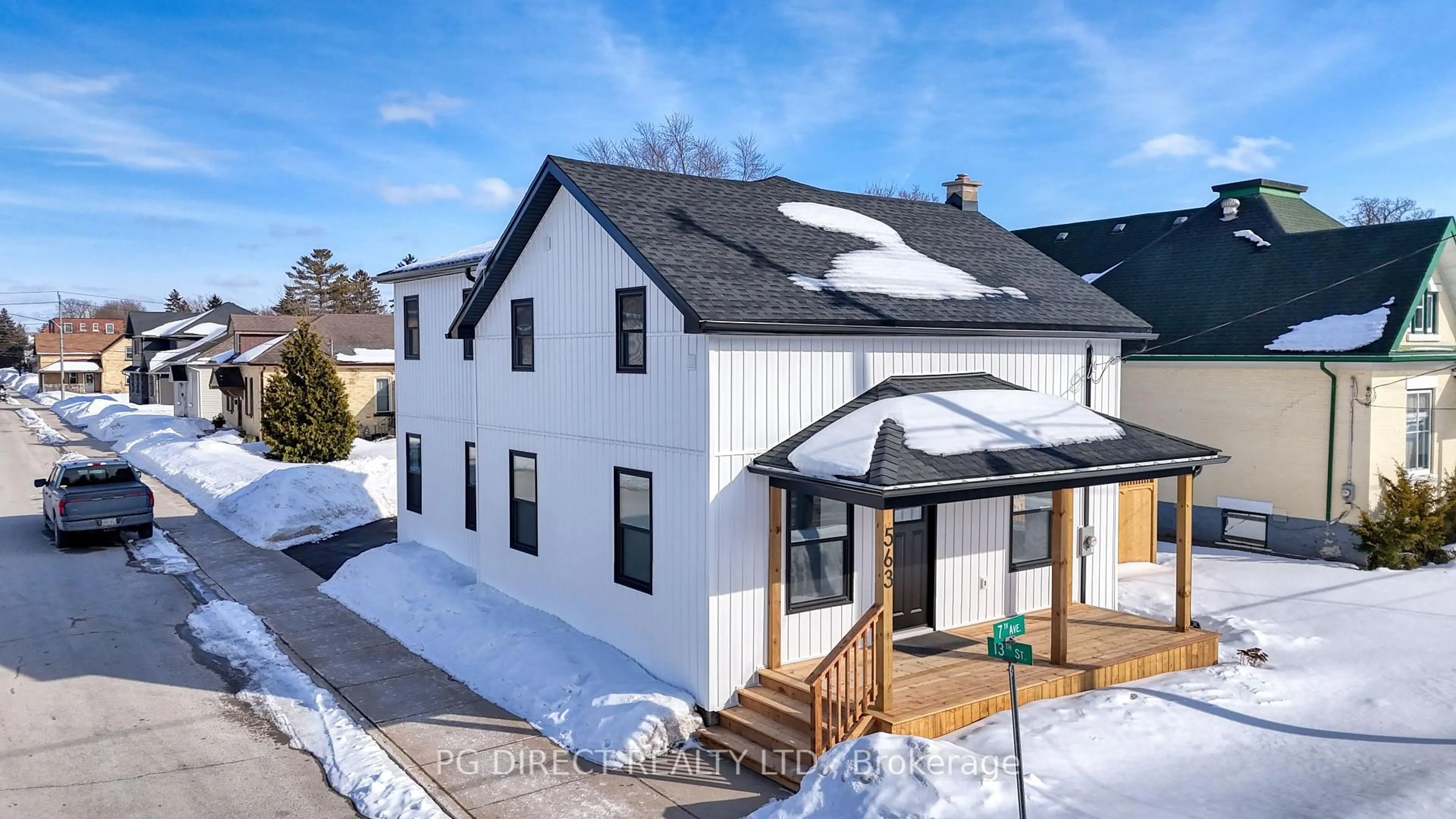 A pic from outside/outdoor area/front of a property/back of a property/a pic from drone, unknown for 563 7th Ave, Hanover Ontario N4N 2J8