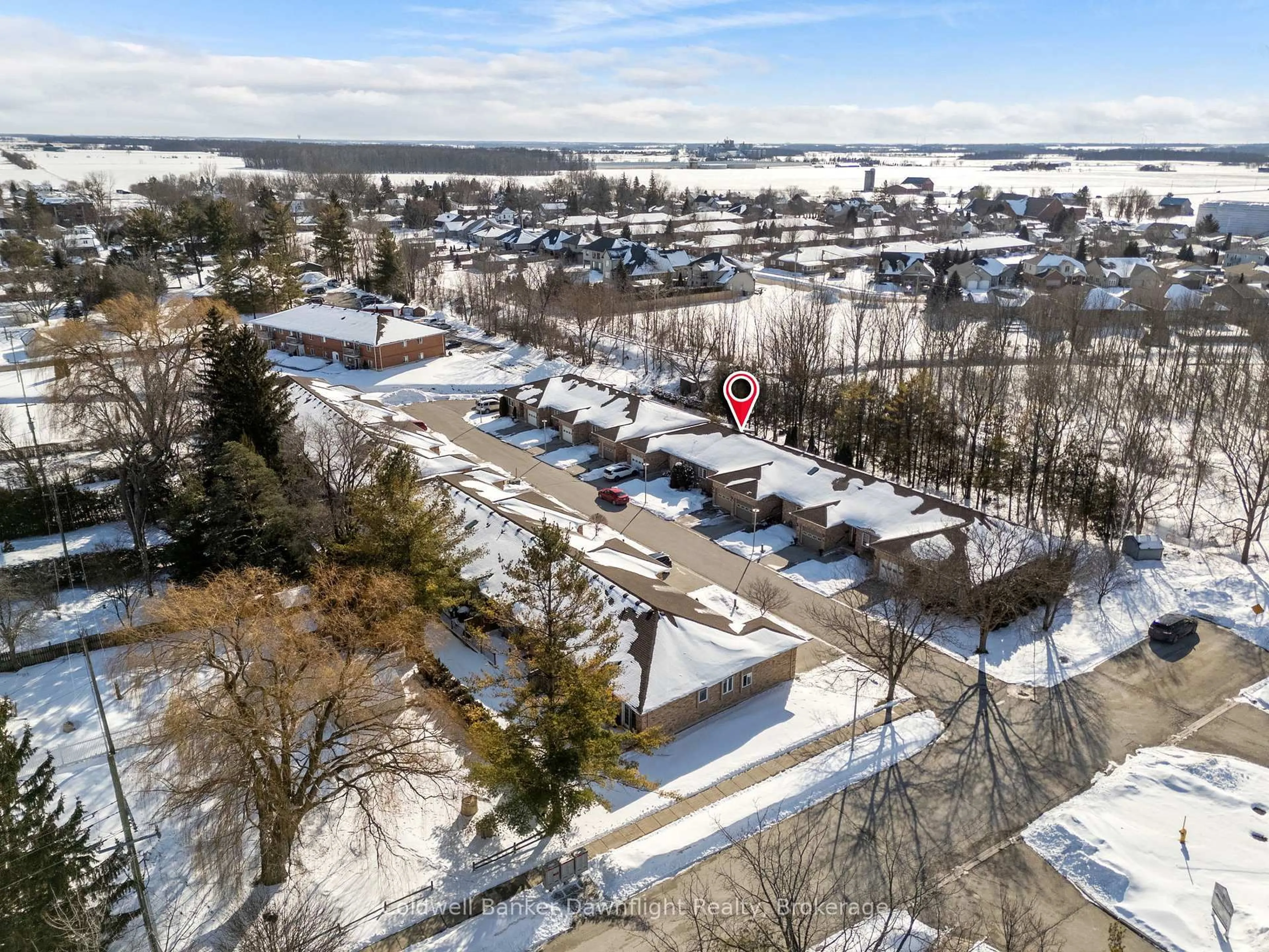 A pic from outside/outdoor area/front of a property/back of a property/a pic from drone, mountain view for 7 Brookside Pl, South Huron Ontario N0M 1S2