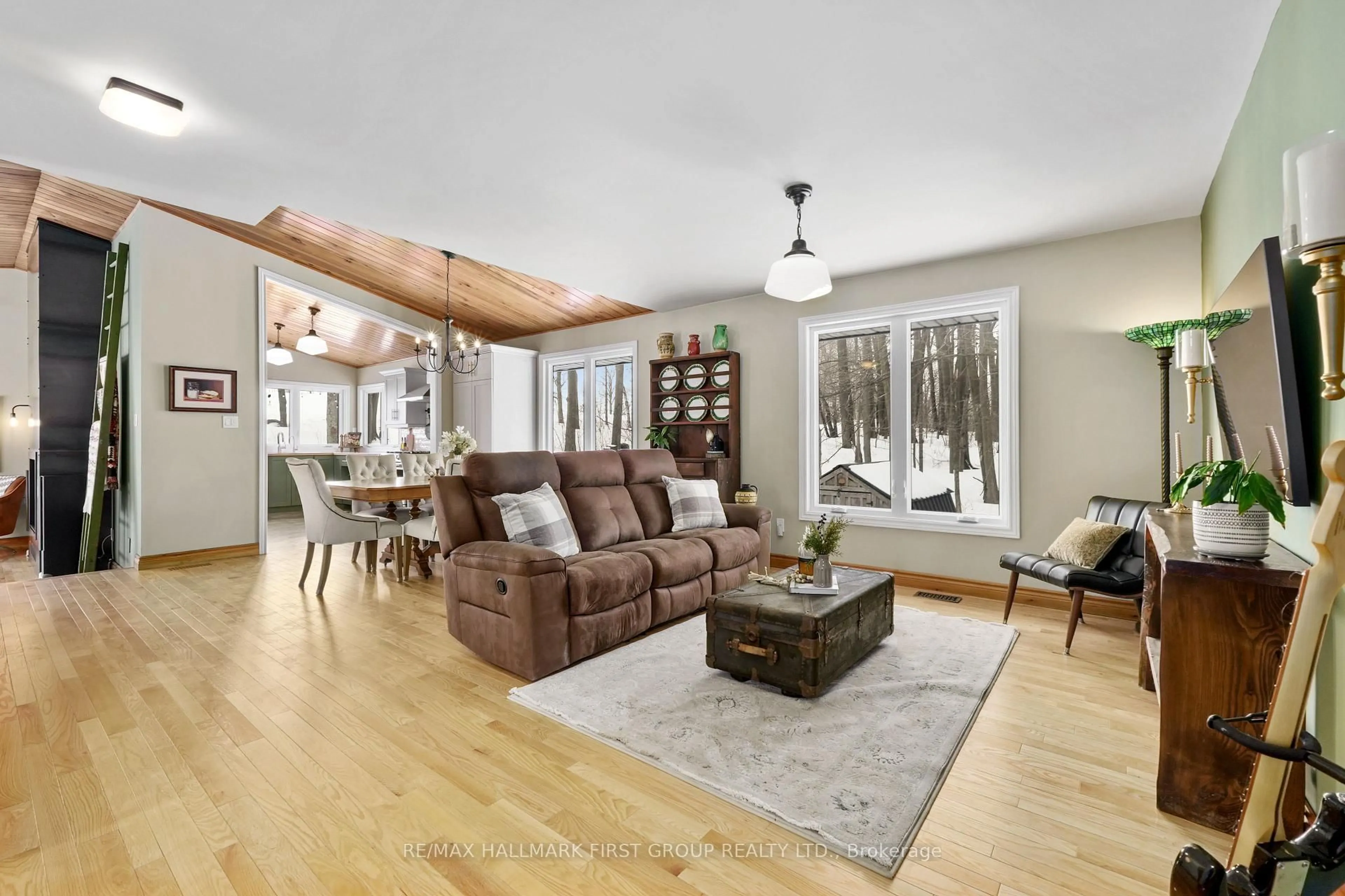 Living room with furniture, unknown for 500 Honey Rd, Cramahe Ontario K0K 1S0