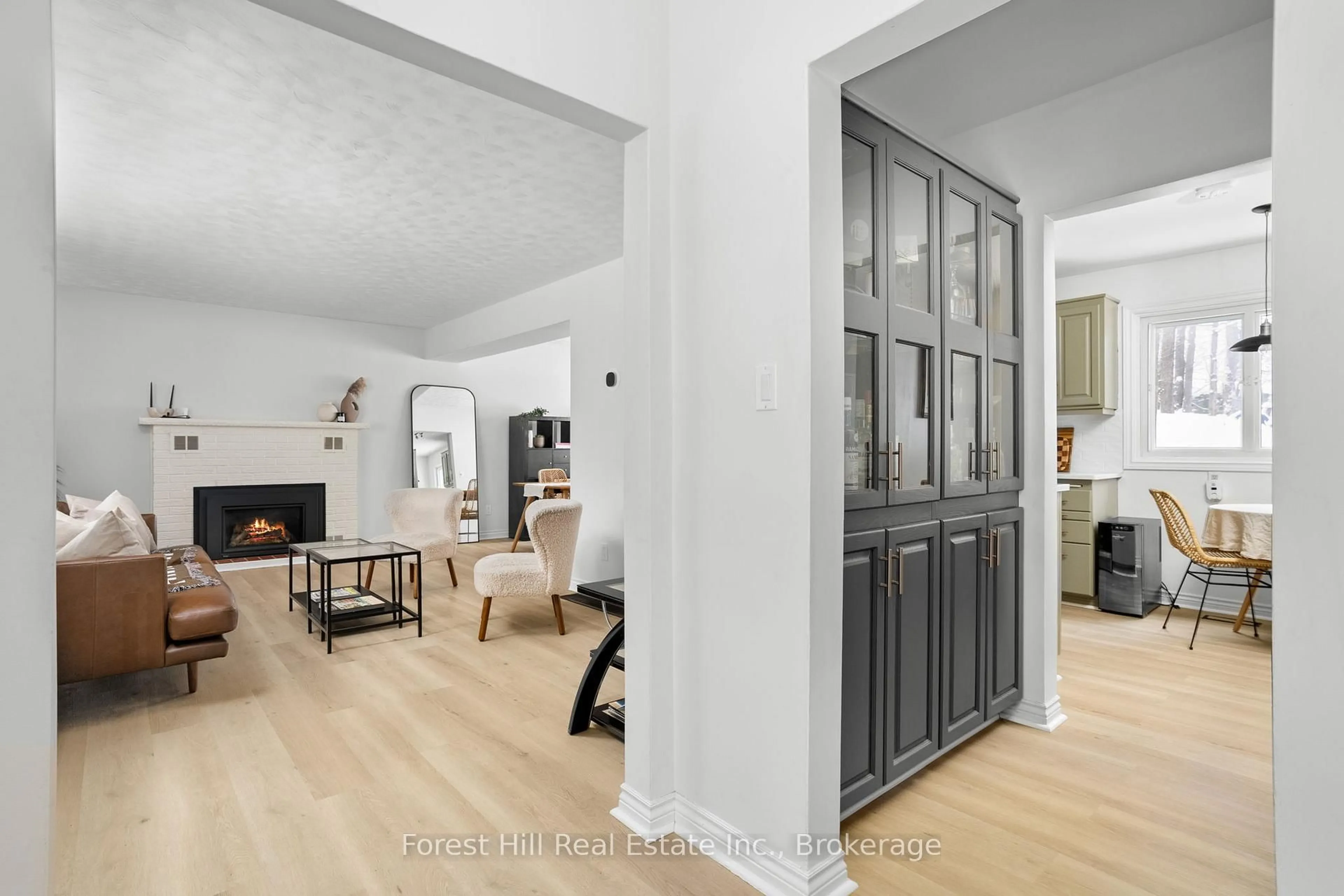 Unknown for 1 Maplecrest Crt, Huntsville Ontario P1H 1G2