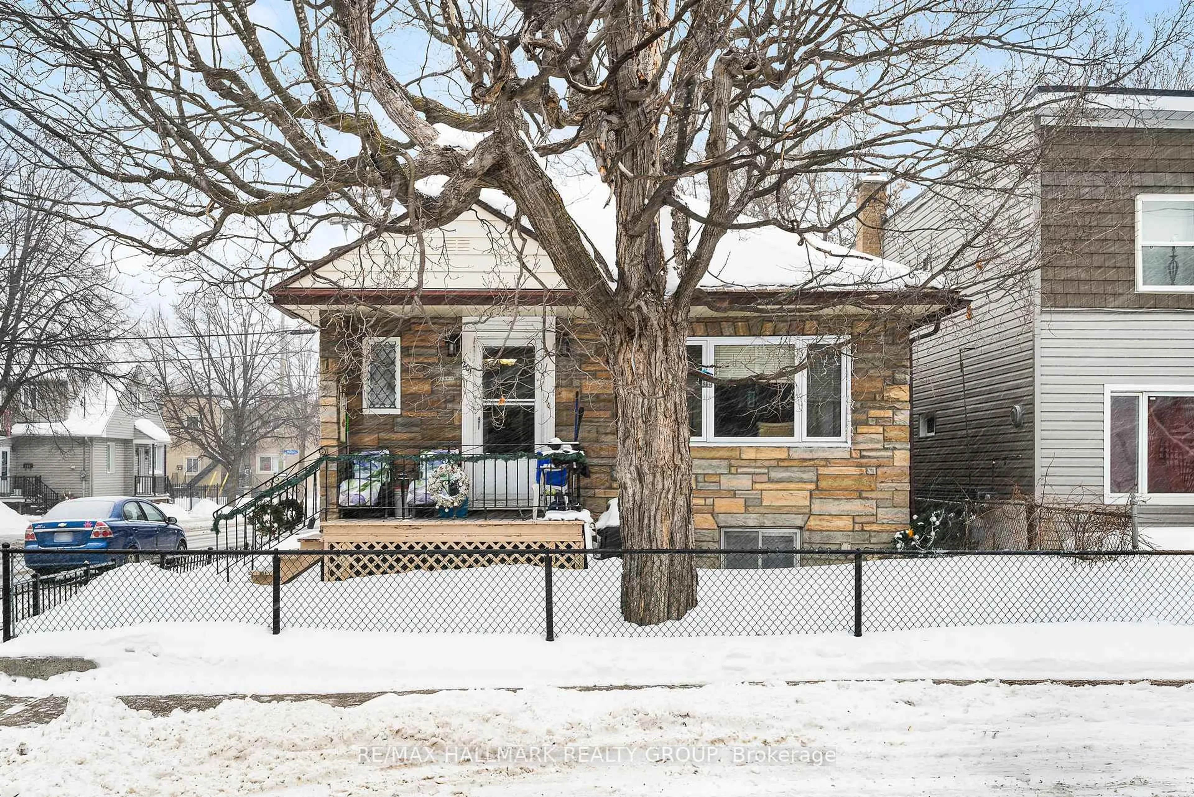 Unknown for 201 Ethel St, Ottawa Ontario K1L 5X1