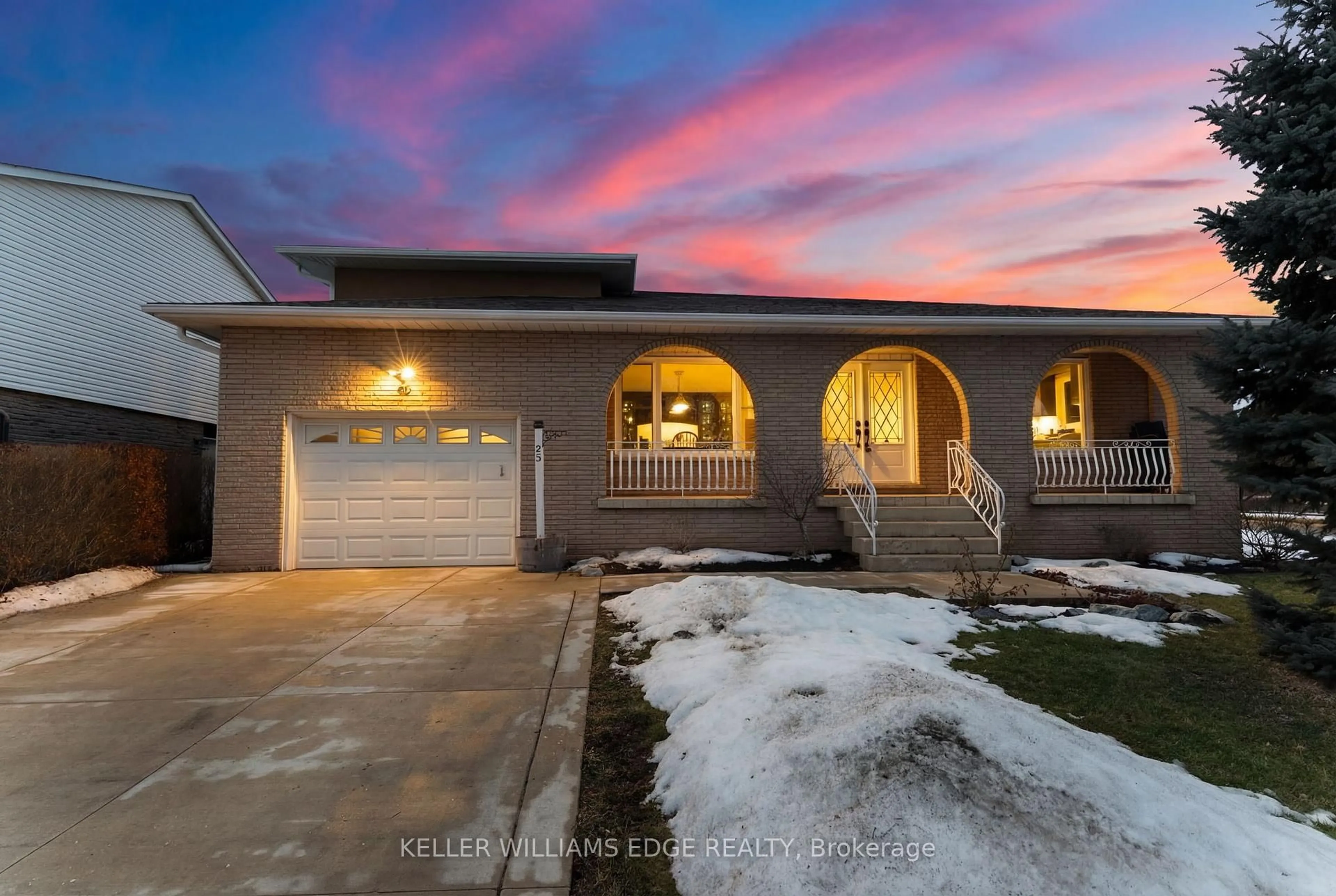 Unknown for 95 Ellington Ave, Hamilton Ontario L8E 3T5