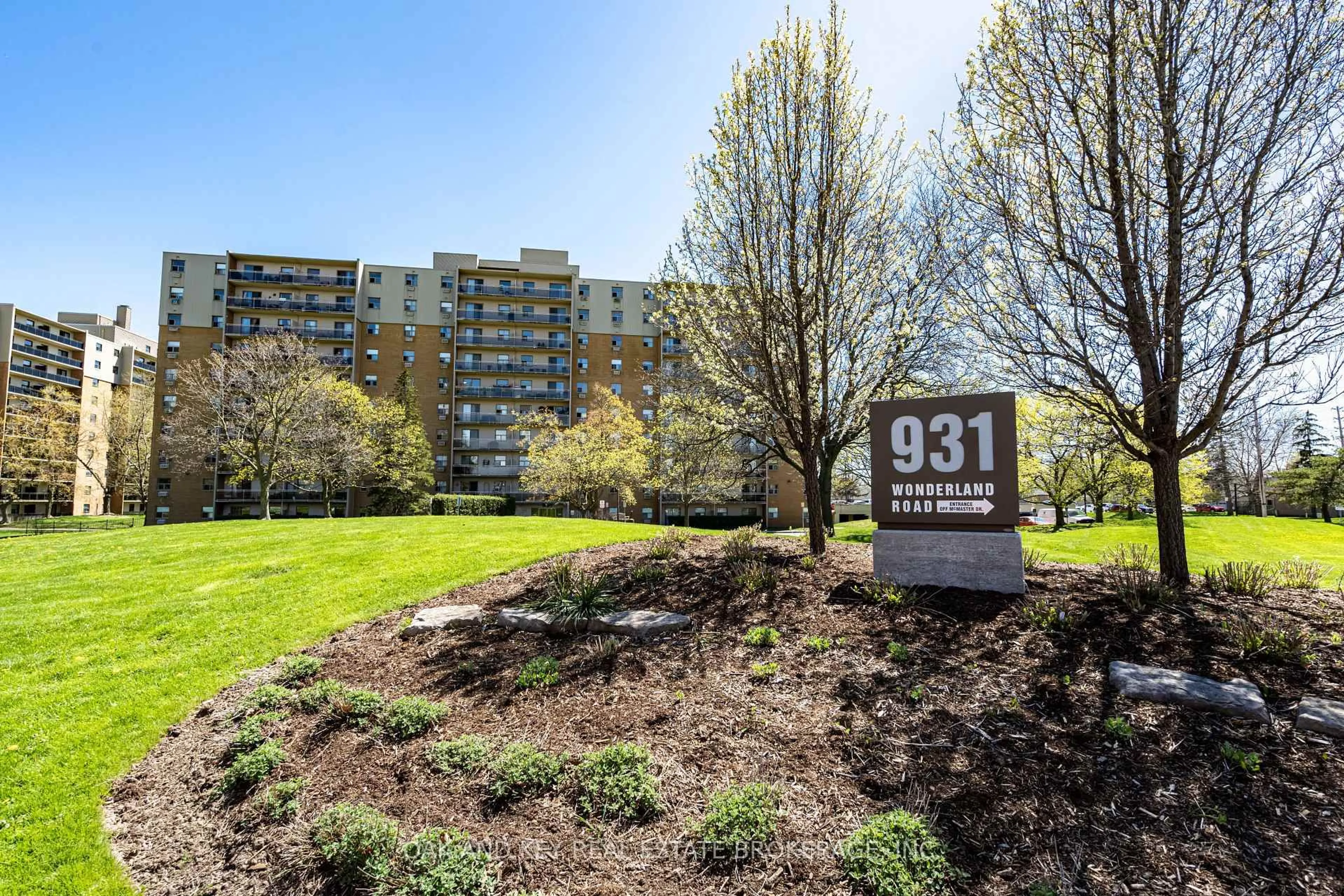 Unknown for 931 WONDERLAND RD Rd #1007, London South Ontario N6K 2X6