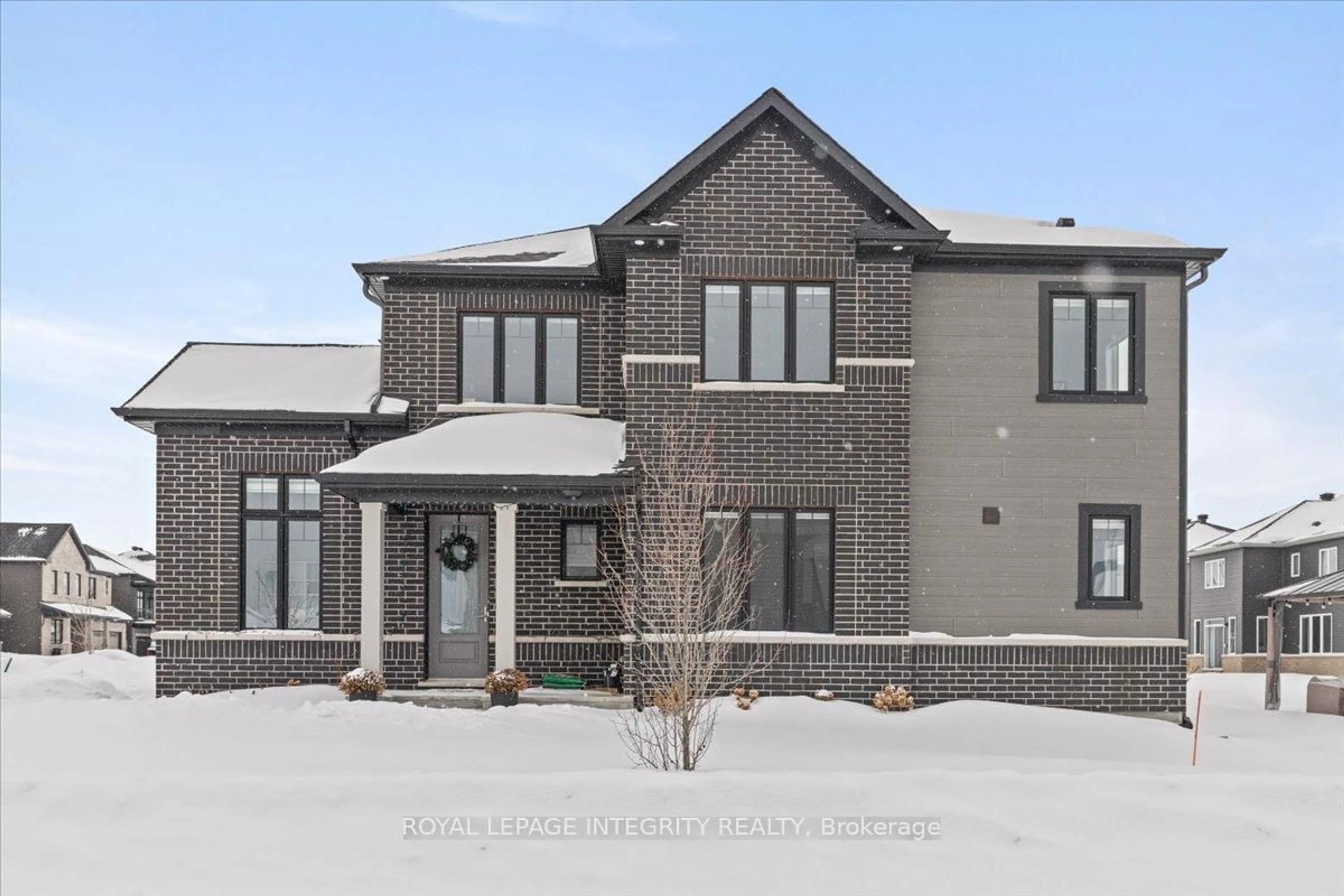 Home with brick exterior material, mountain view for 101 D'arleux Pl, Manotick Ontario K4M 0M7