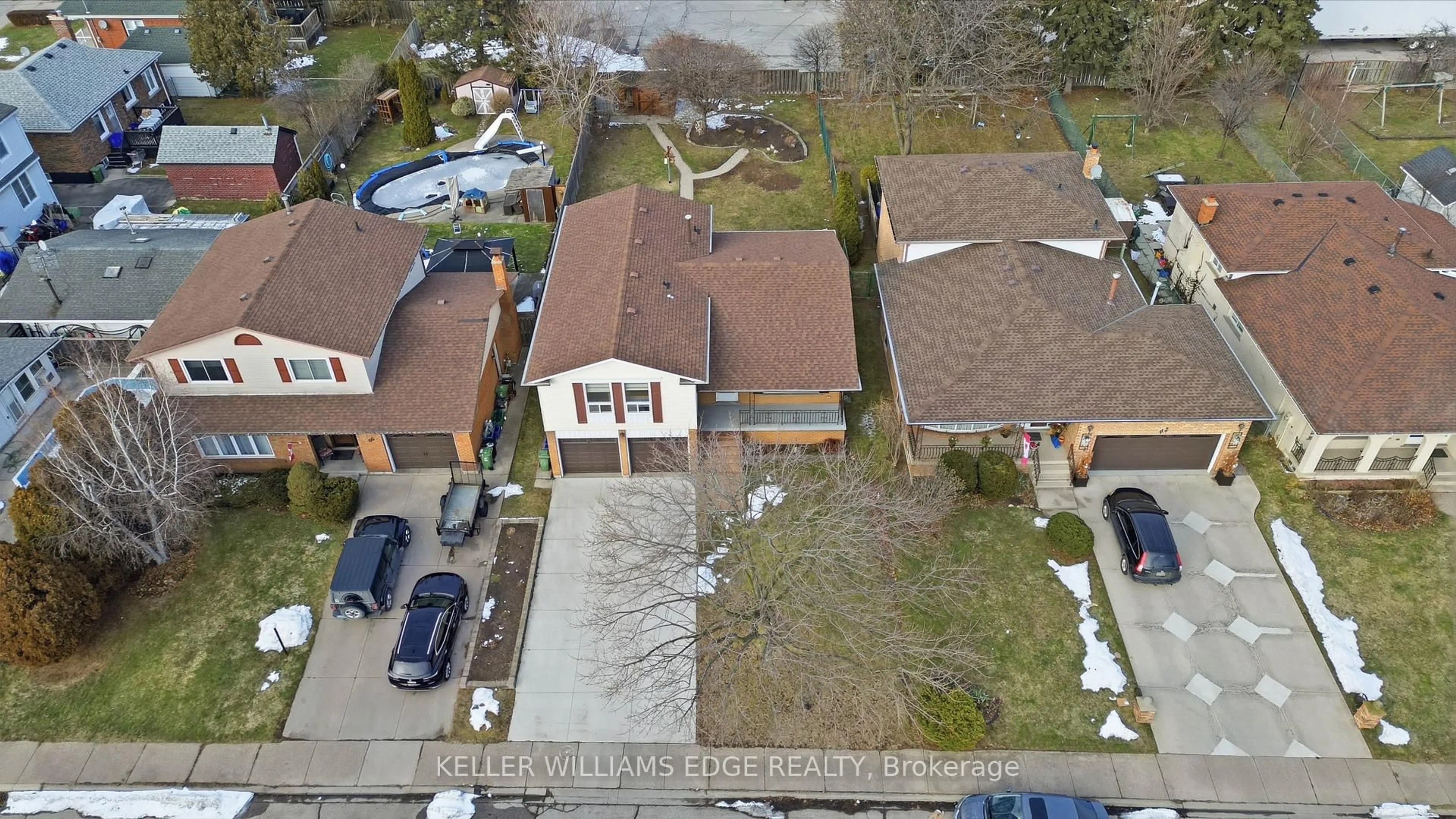 A pic from outside/outdoor area/front of a property/back of a property/a pic from drone, street for 64 Neil Ave, Hamilton Ontario L8G 2N2