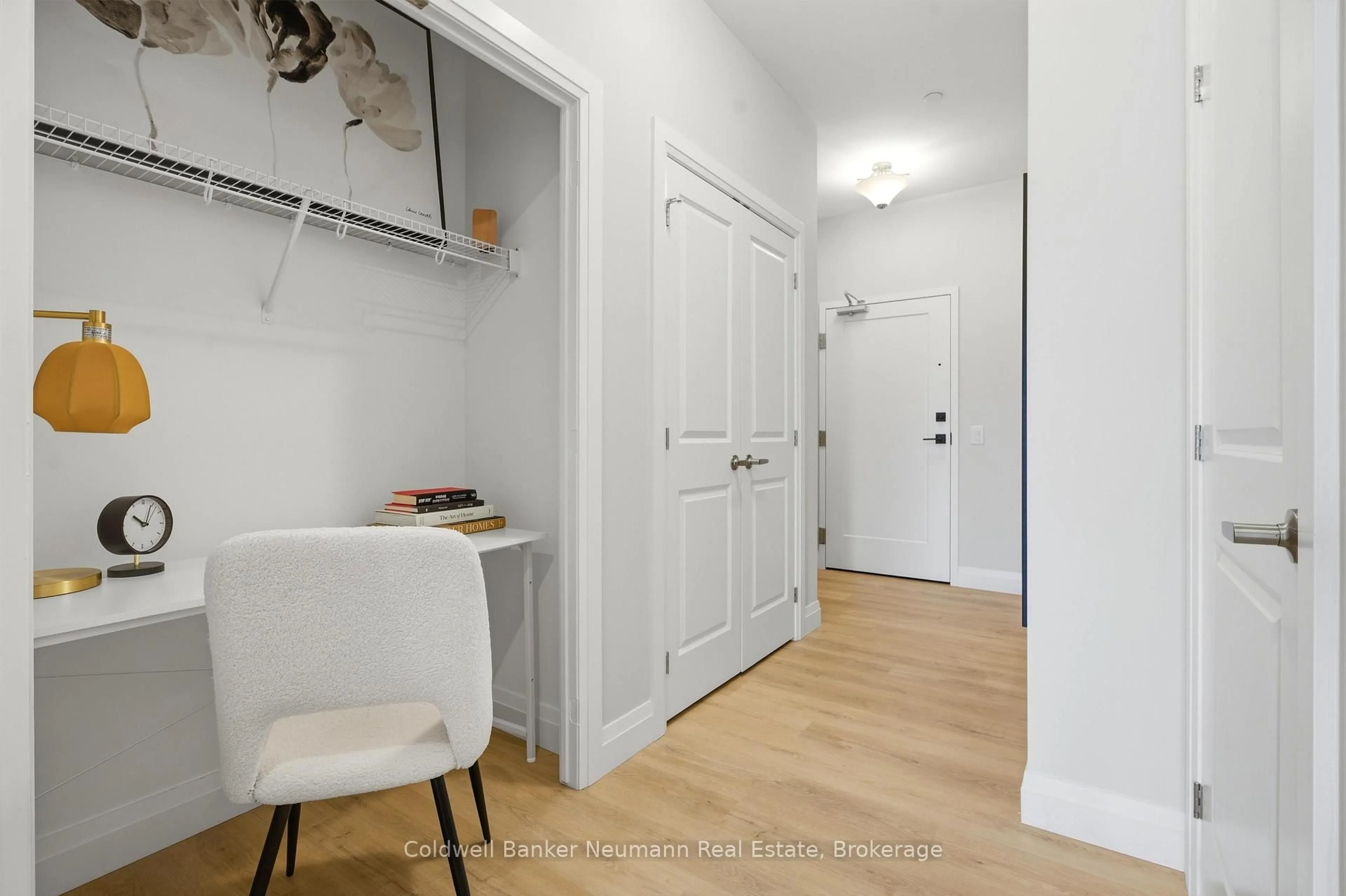 Indoor entryway for 1882 Gordon St #118, Guelph Ontario N1L 0P6