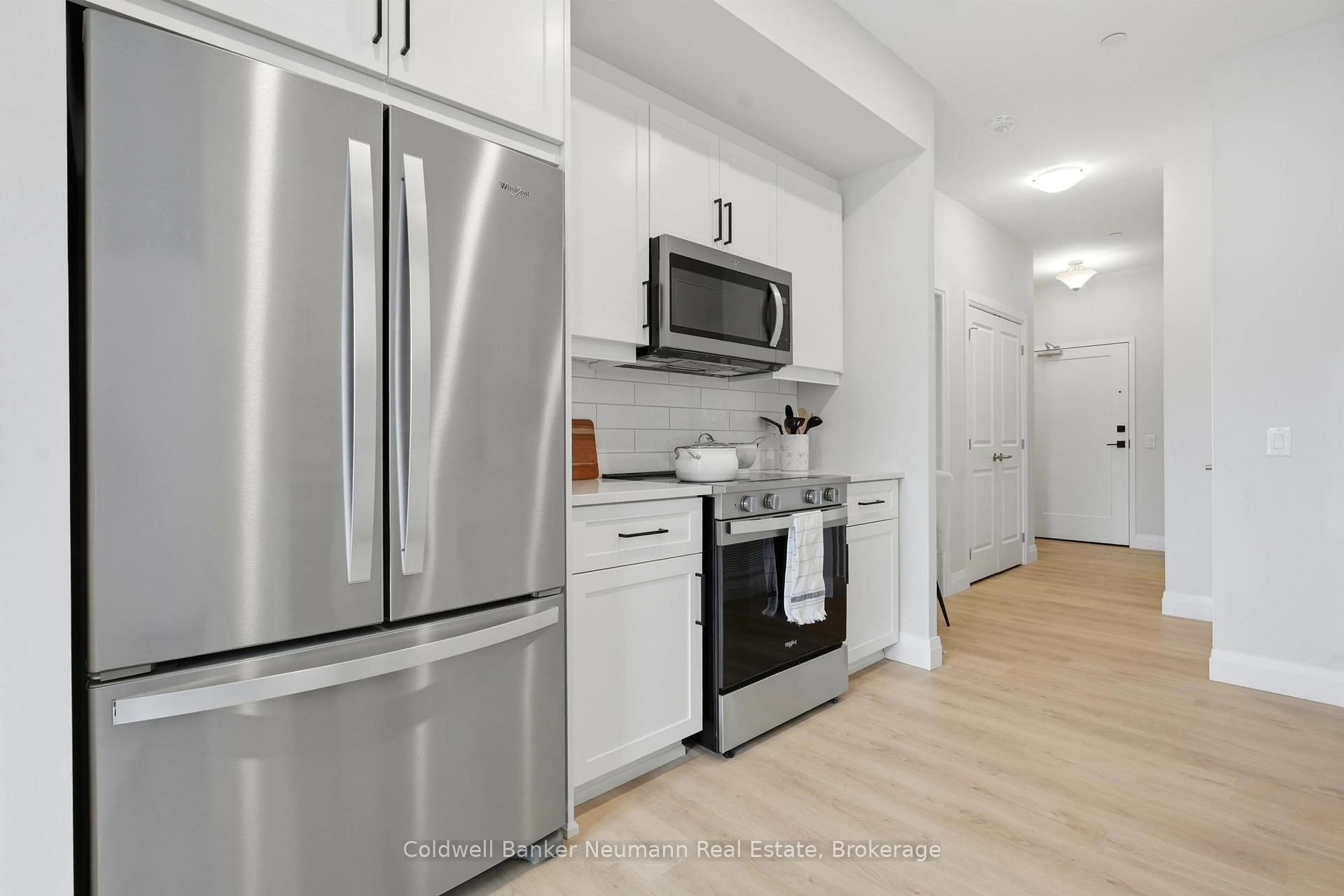 Standard kitchen, unknown for 1882 Gordon St #118, Guelph Ontario N1L 0P6