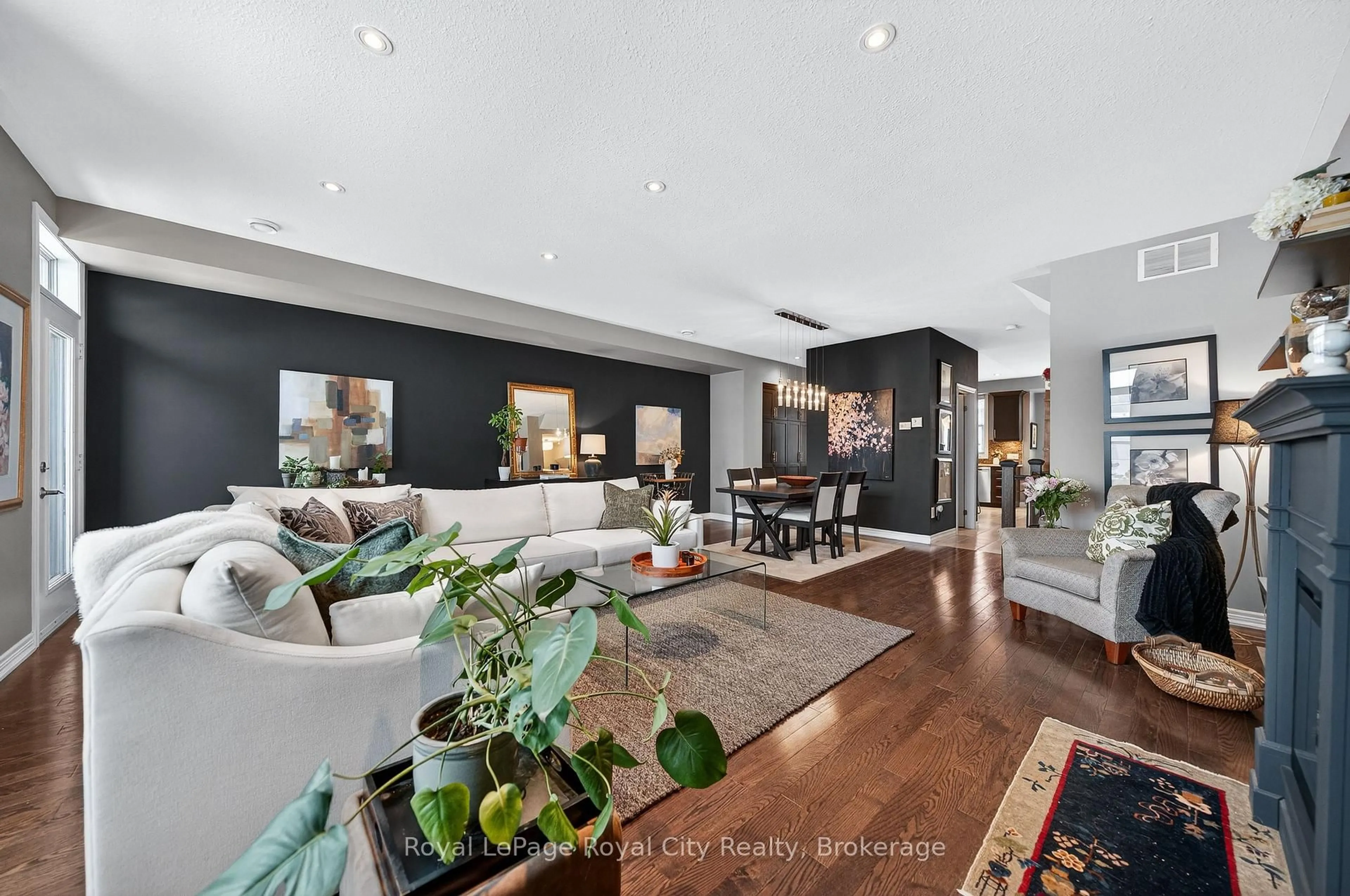 Living room with furniture, unknown for 92 Cardigan St, Guelph Ontario N1H 0A4